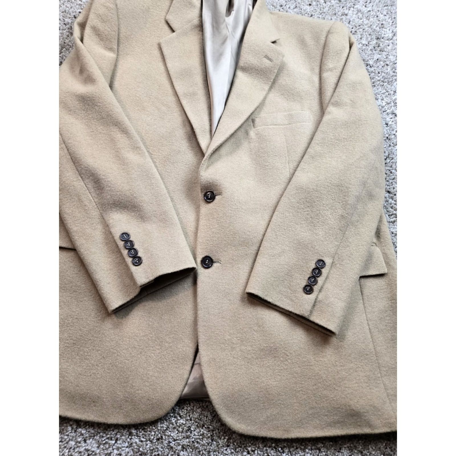 Brooks Brothers VINTAGE Brooks Brothers Blazer Mens 46R Brown Camel Hair 2 Button Jacket Single-Breasted Notch Lapel Size 46R - 3 Thumbnail