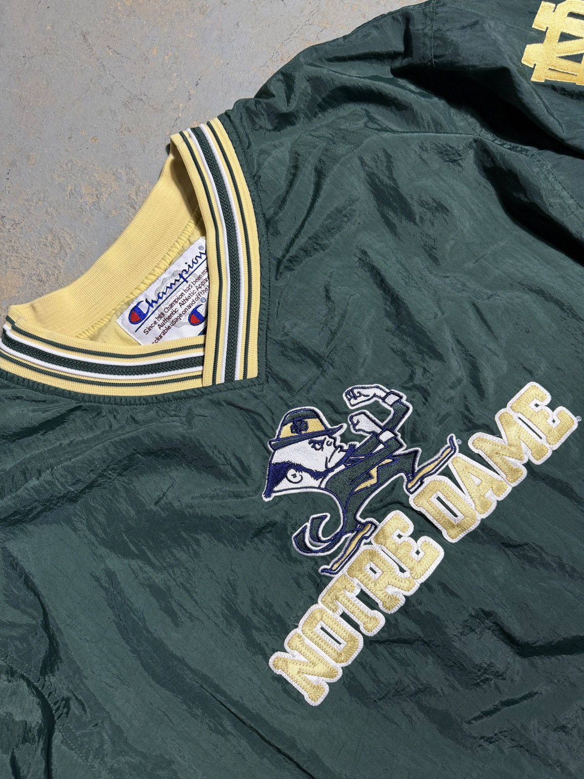 Champion Vintage Champion Notre Dame Windbreaker Crewneck Size US L / EU 52-54 / 3 - 2 Thumbnail