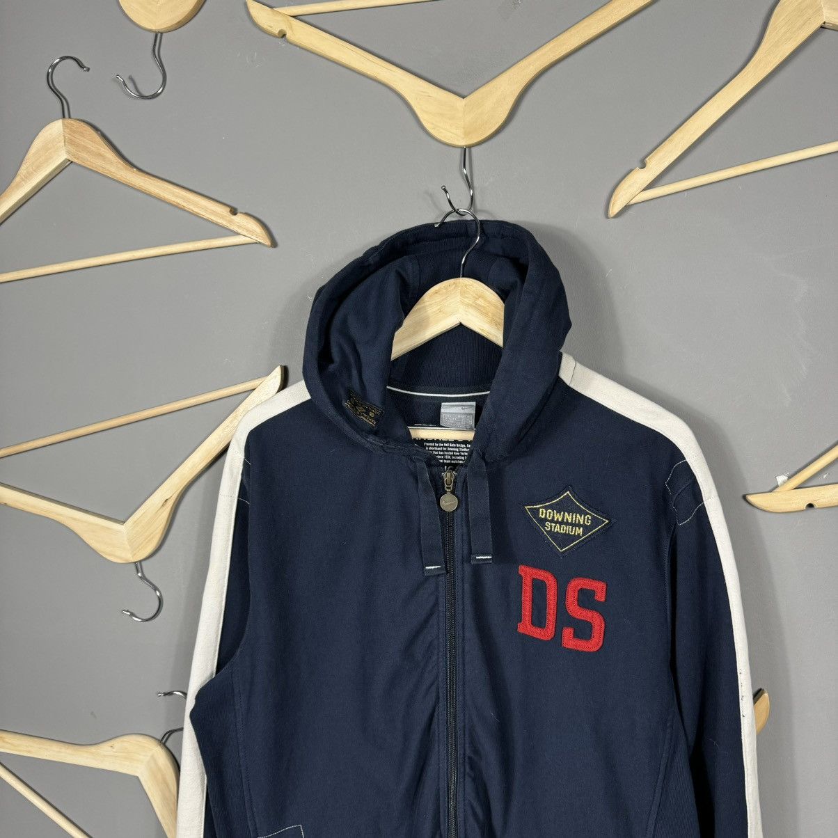 Nike × Vintage Vintage Nike Y2K Downing Stadium Randall’s Island Hoodie Size US XL / EU 56 / 4 - 9 Thumbnail