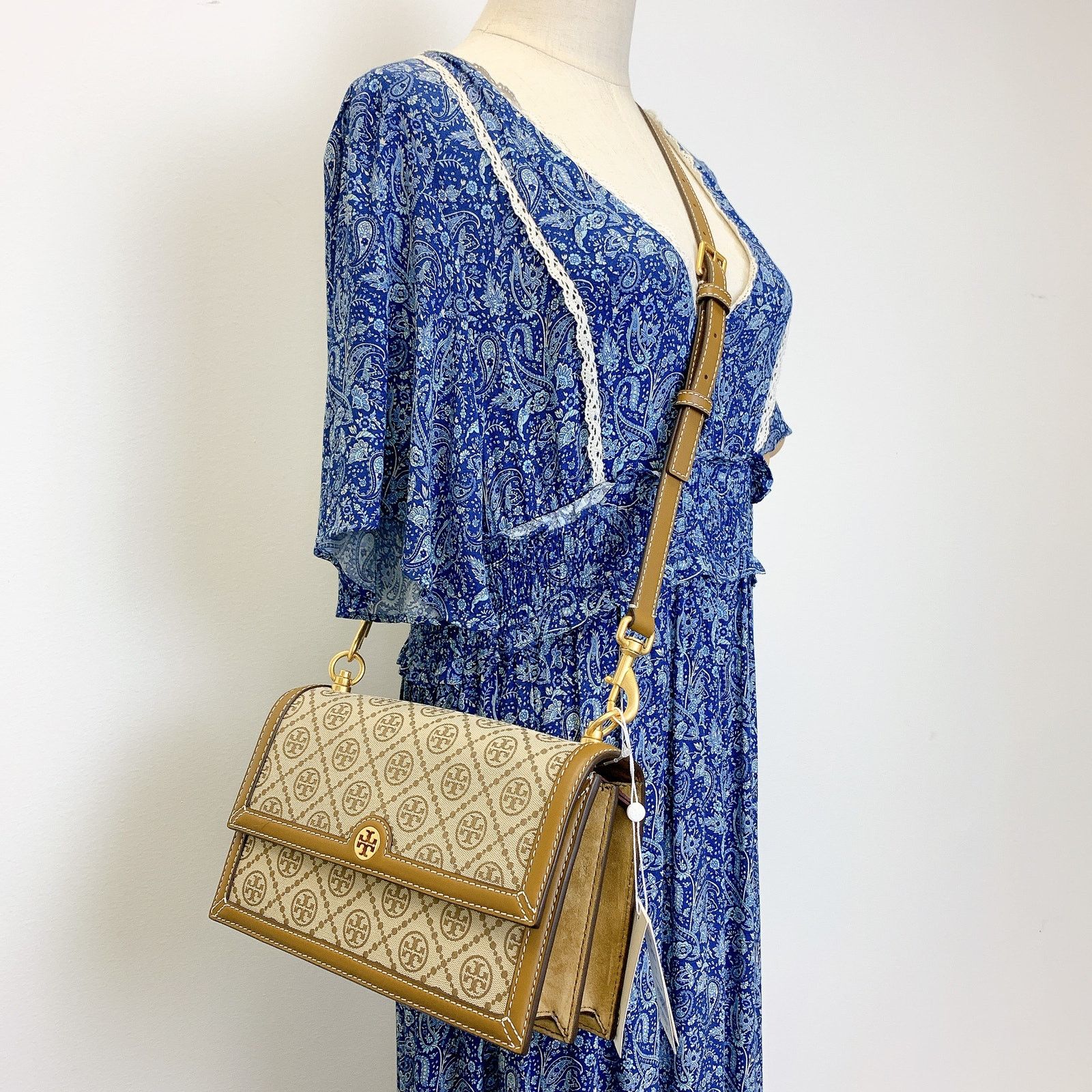 Tory Burch Tory Burch 81863 T Monogram Jacquard Shoulder Bag Size ONE SIZE - 1 Thumbnail