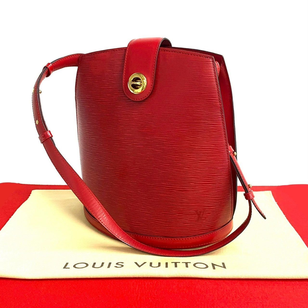 Louis Vuitton Louis Vuitton Shoulder Bag Red Leather Size ONE SIZE - 1 Thumbnail