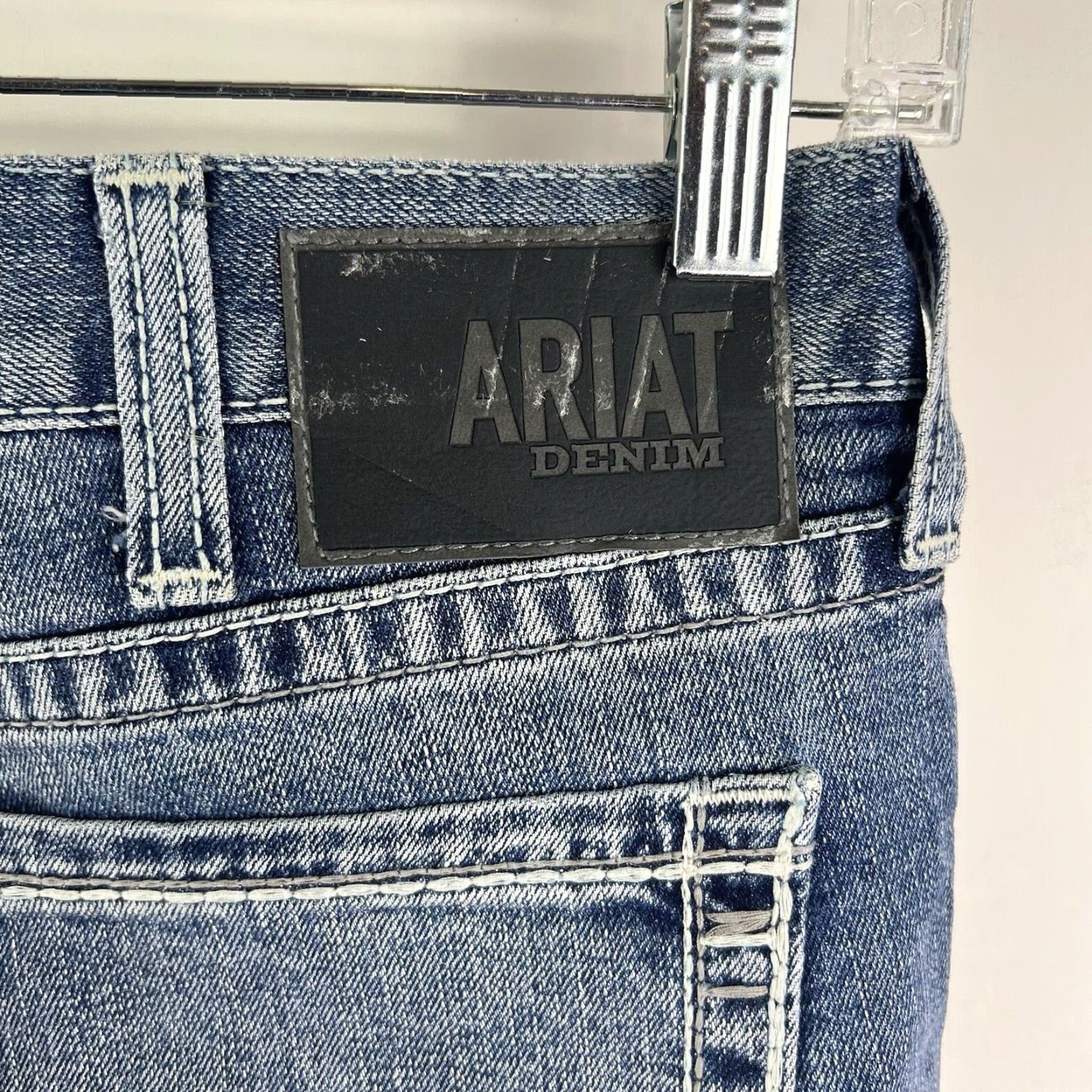 Ariat Ariat M7 Slim Fit Denim Jeans Mens 40 X 34 Blue Slim Straight 5-Pocket USA Cowboy Southwestern 1990s? Size US 40 / EU 56 - 7 Thumbnail