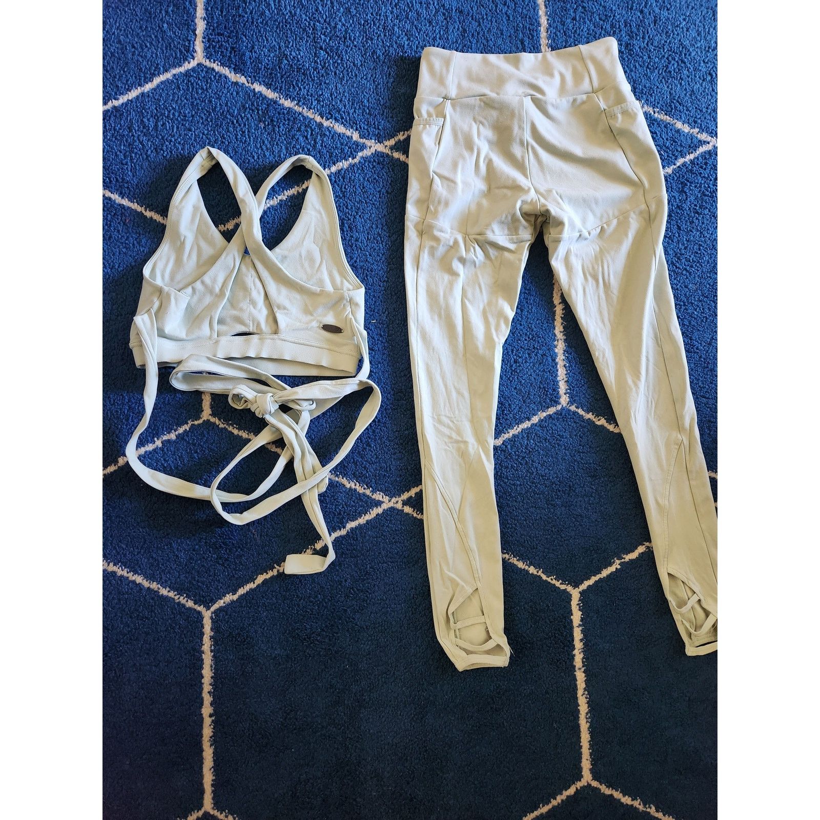 Gymshark GymShark Women's Workout 2 Piece Set- Xs/Sm Size 26" / US 2 / IT 38 - 2 Thumbnail