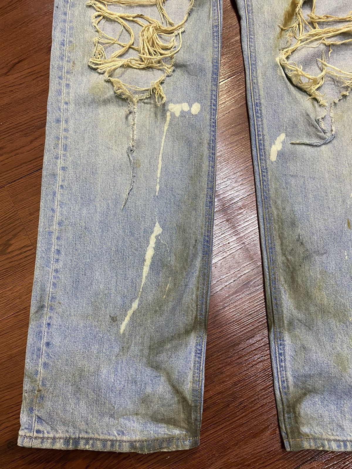 Japanese Brand Vintage Uniqlo Acid Wash Ripped Loose Jeans Size US 30 / EU 46 - 7 Thumbnail