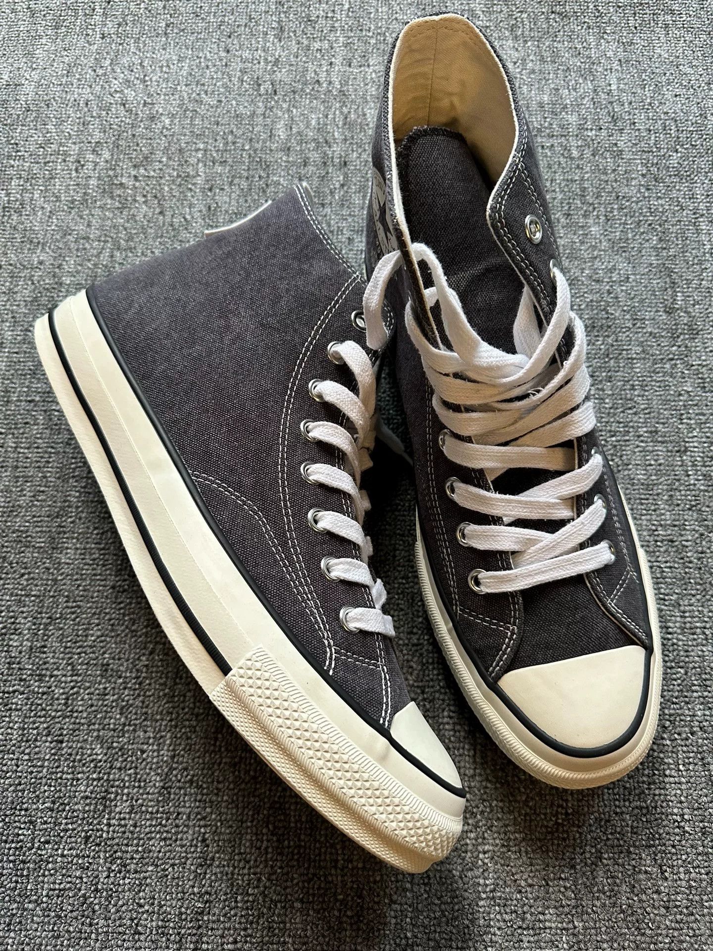 Converse madness converse chuck taylor high tops Size US 11 / EU 44 - 1 Thumbnail