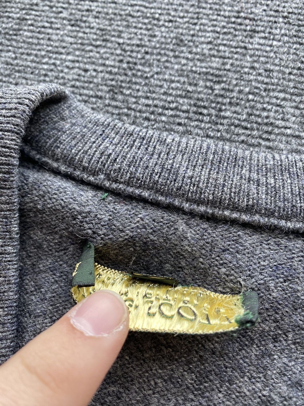 Lyle & Scott 🔥Lyle Scott Scotland New Wool Large V neck sweater Size US L / EU 52-54 / 3 - 5 Thumbnail