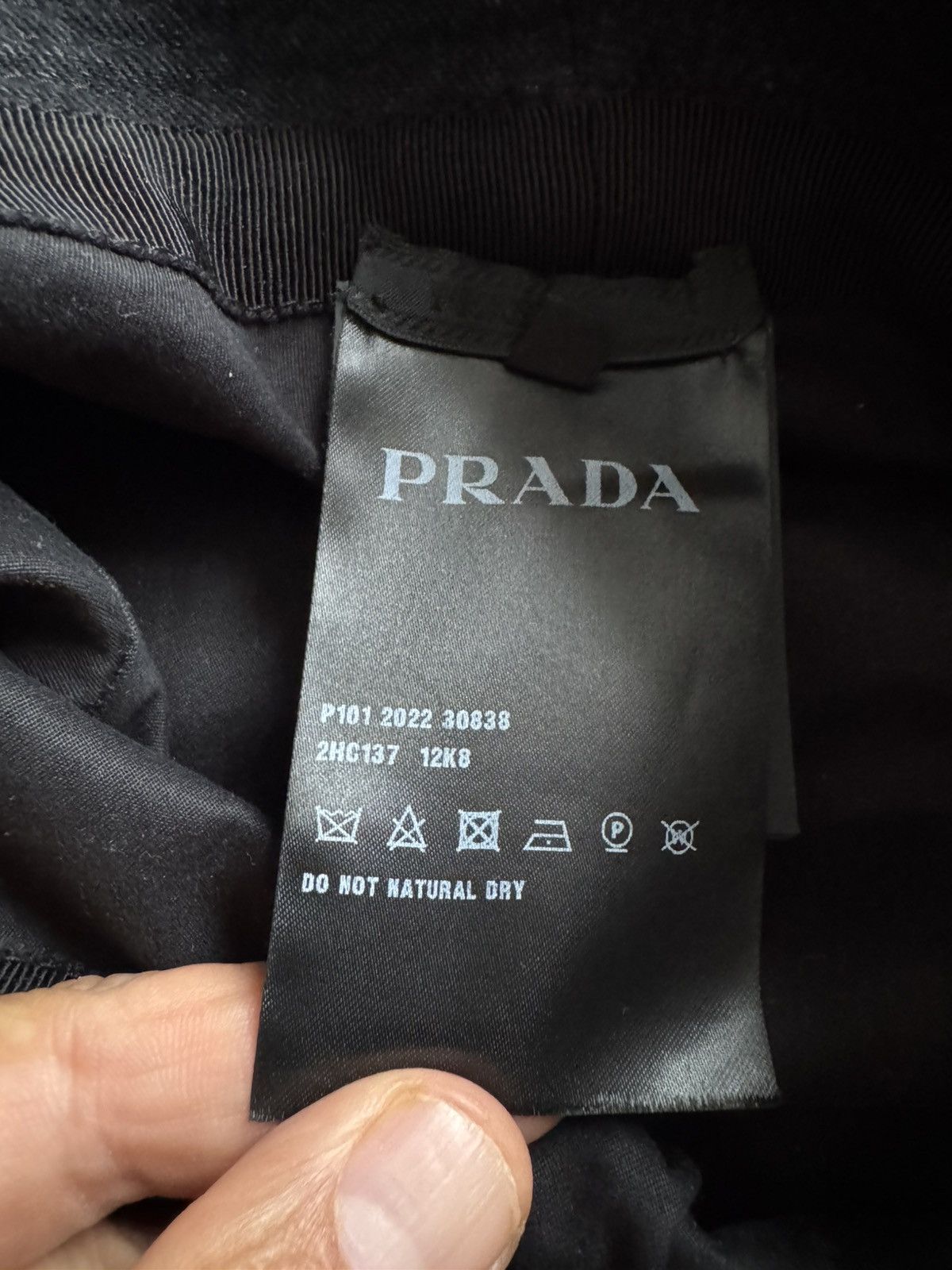 Prada Prada bucket hat see all photos and description carefully Size ONE SIZE - 4 Thumbnail