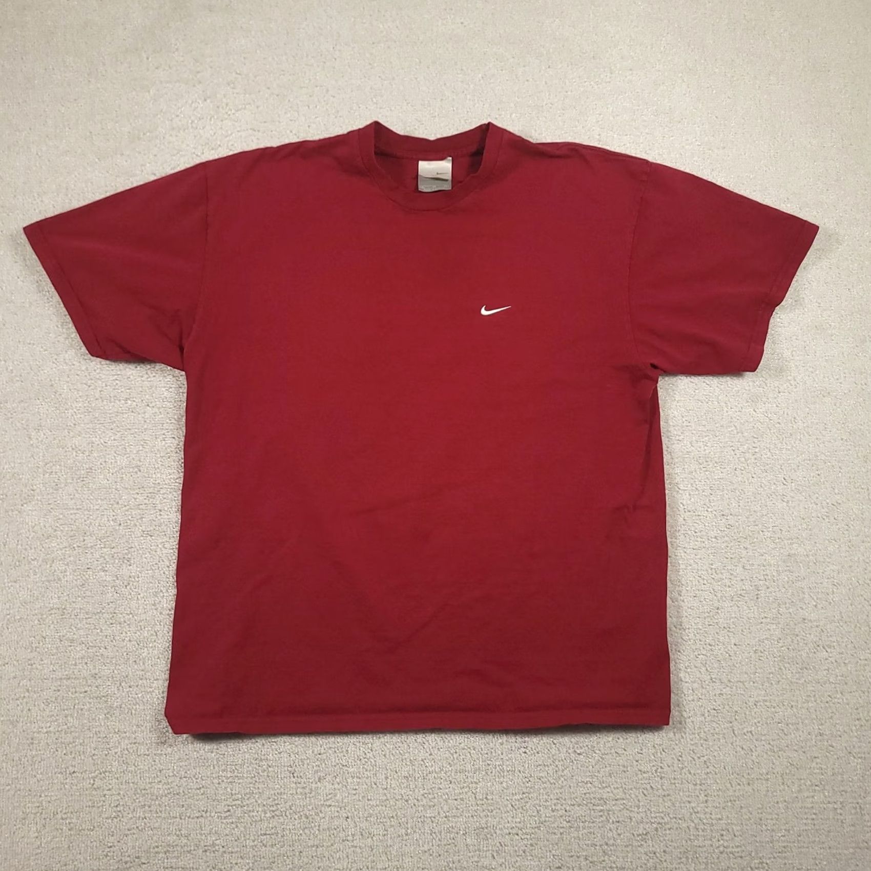 Nike VINTAGE Nike Shirt Adult Mens XL Red Embroidered Swoosh Tee 00s 90s 2000s Streetwear Cotton Knit Short Sleeve Crew Neck Man MENS Size US XL / EU 56 / 4 - 2 Thumbnail
