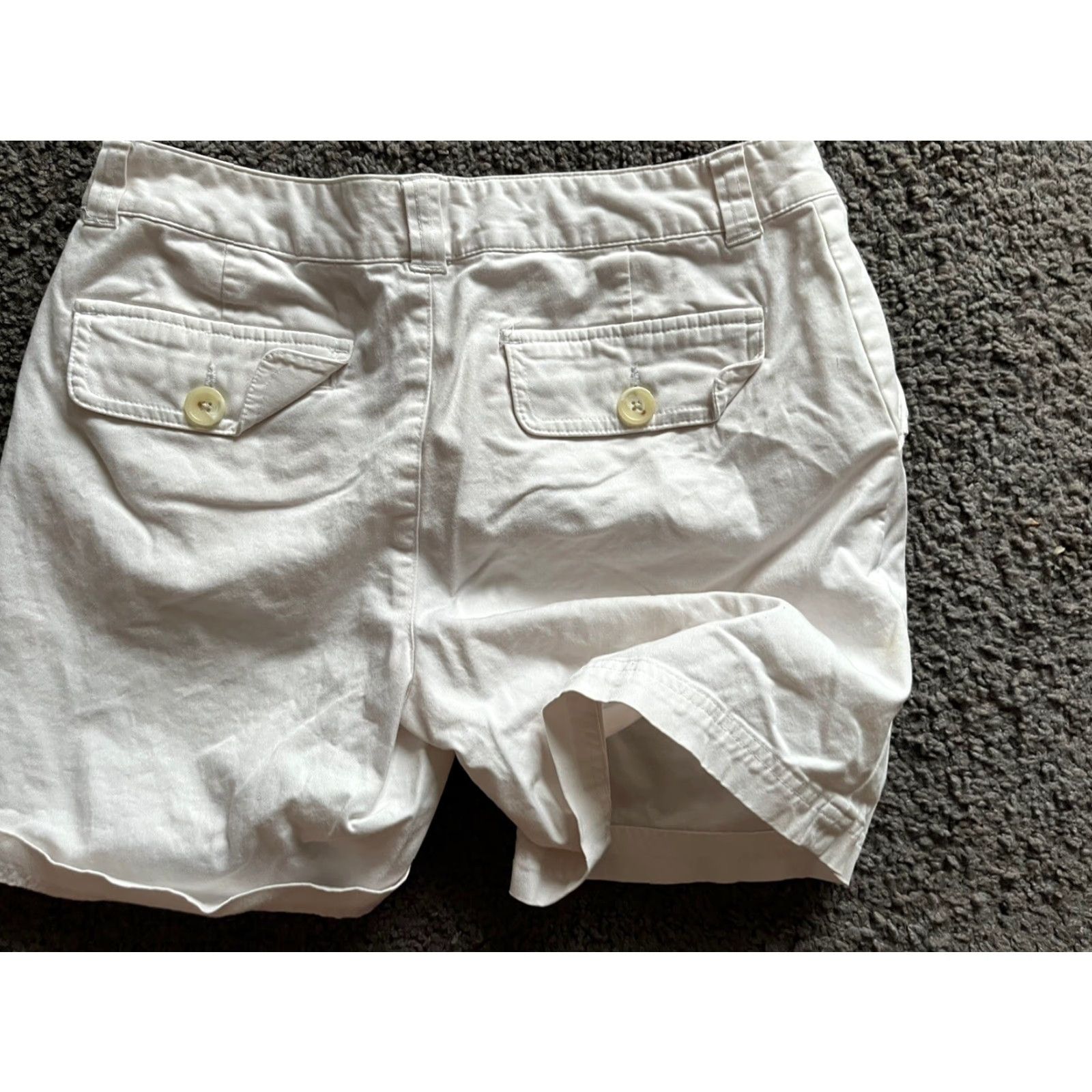 Banana Republic VINTAGE Banana Republic Shorts Women's White Cotton Blend Stretch Pockets Chino Size 6 Size 28" / US 6 / IT 42 - 2 Thumbnail