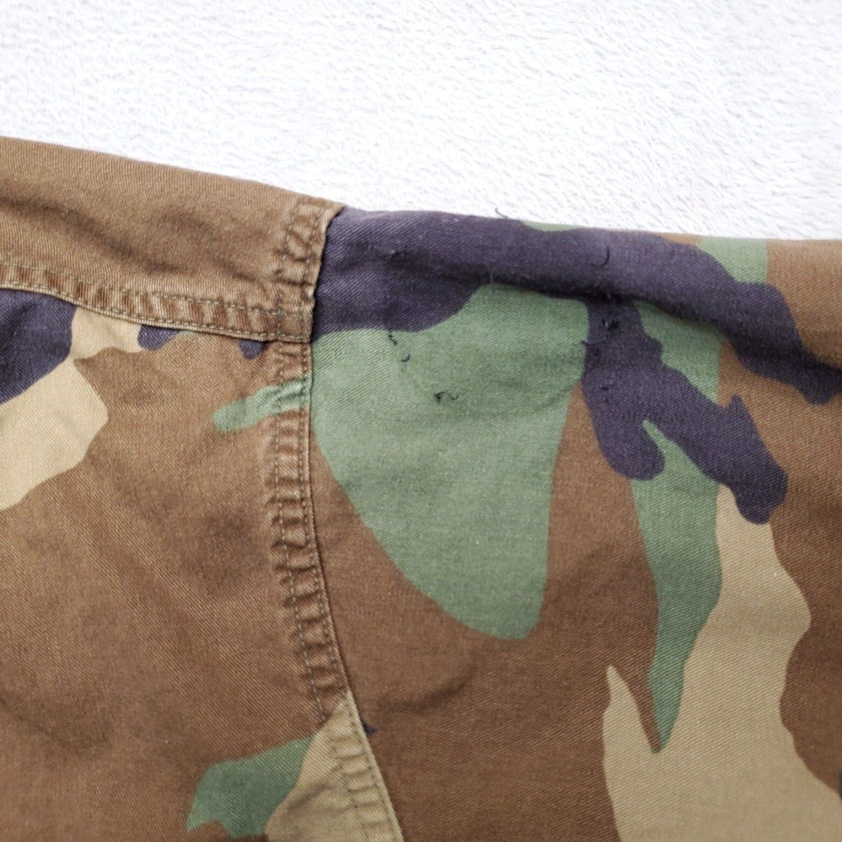 Industrie VINTAGE Woodland Camo Shirt Mens M REG Camooflage Military Army Casual All Seasons EA Industries Mens Shirt Size US M / EU 48-50 / 2 - 4 Thumbnail