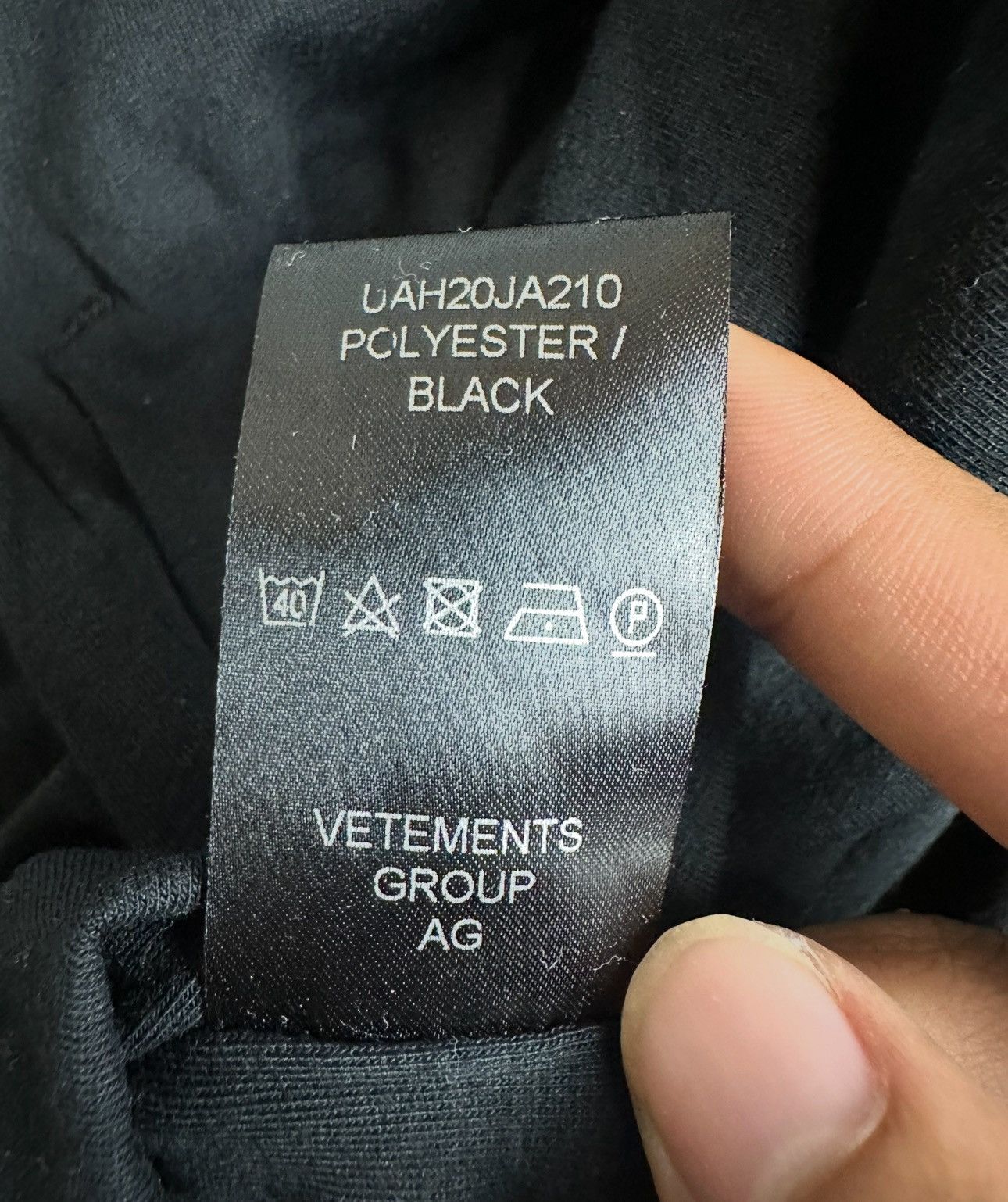Vetements Vetements FW19 Interpool Bondage Jacket/Convertible to bag Size US M / EU 48-50 / 2 - 16 Thumbnail