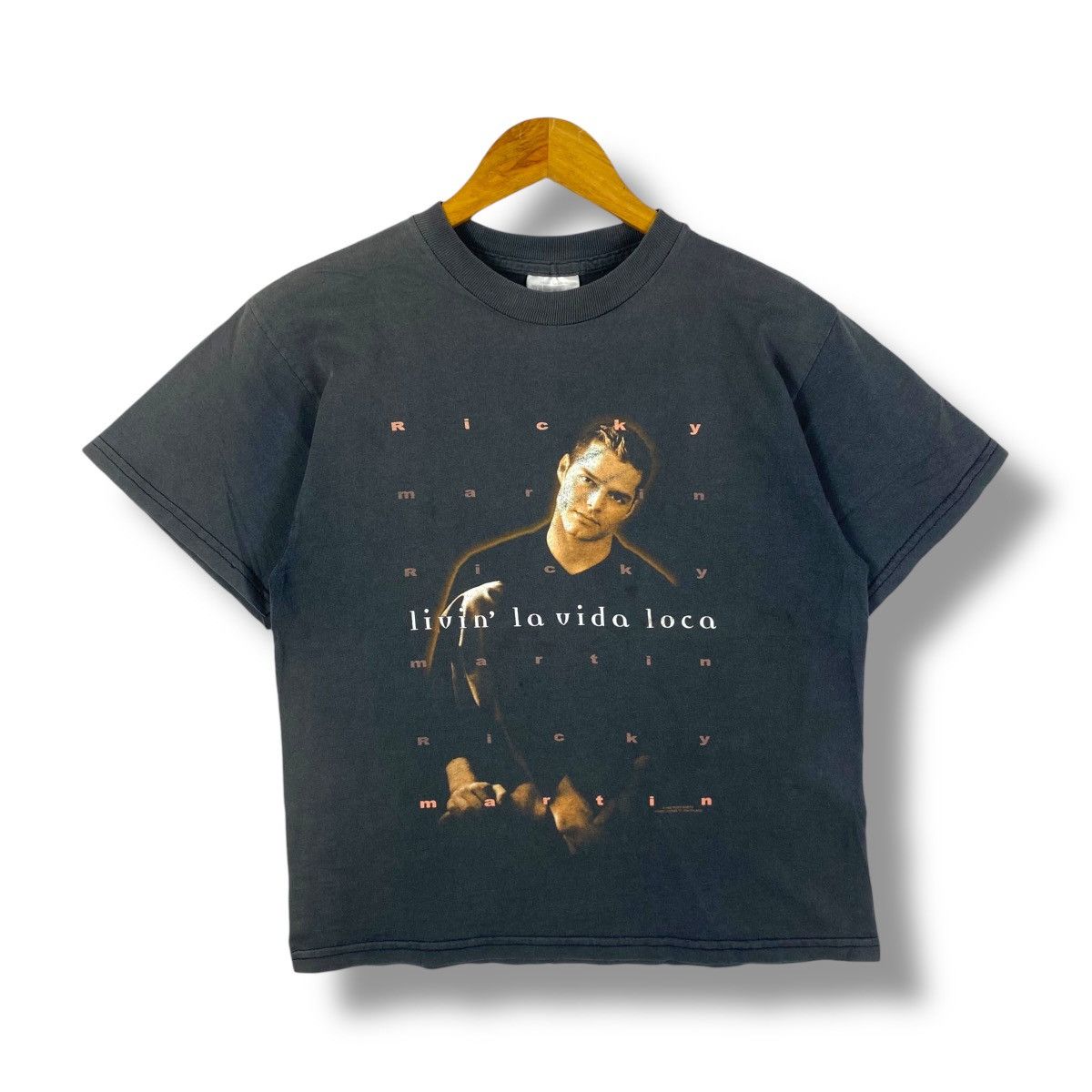 Band Tees Vintage 90s RICKY MARTIN Livin' La Viva Loca Promo Women Top Size L / US 10 / IT 46 - 1 Thumbnail