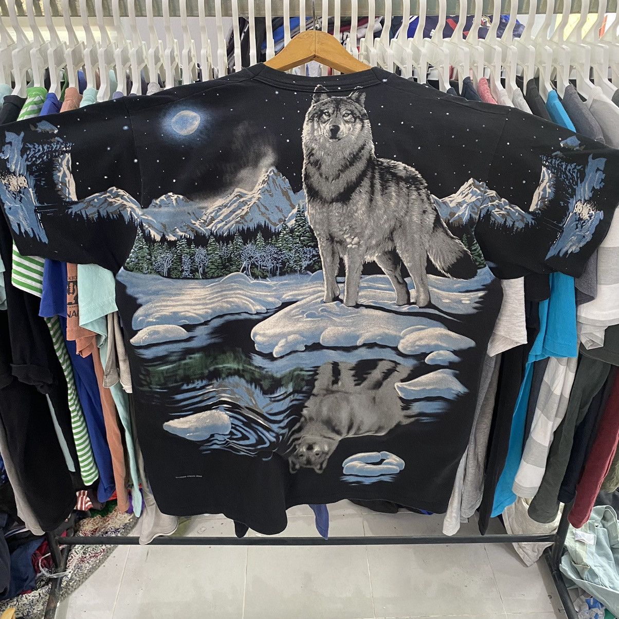 Liquid Blue Vintage 90’s Artic Wolf American Wildlife Size US XL / EU 56 / 4 - 2 Thumbnail