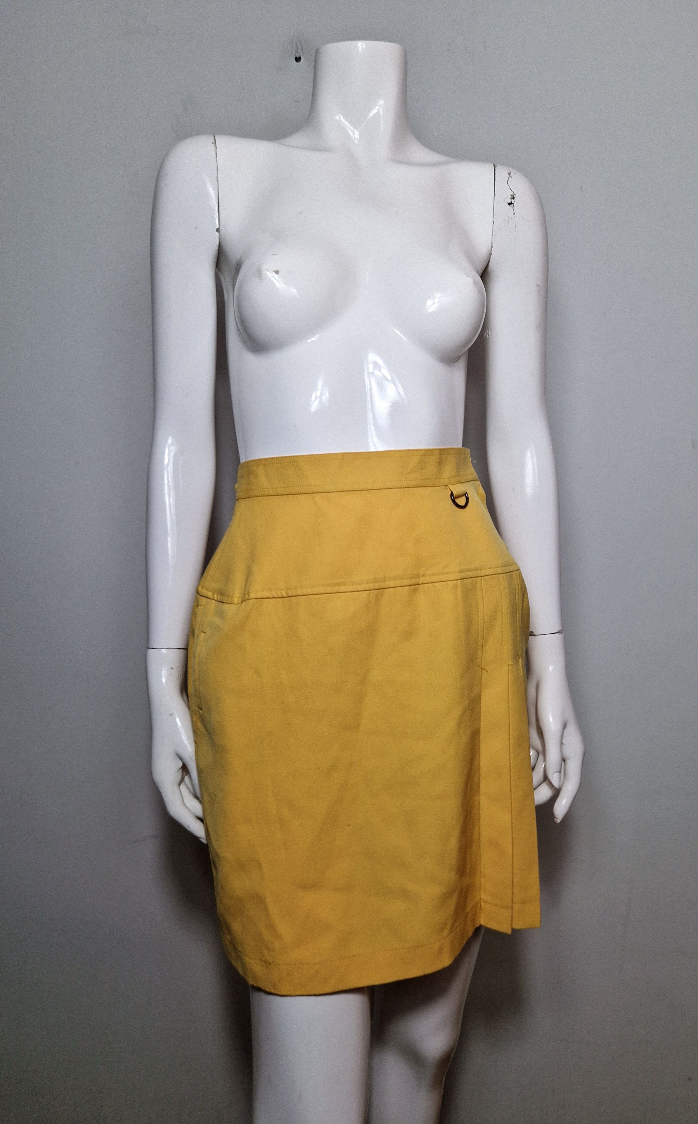 Dior Christian Dior vintage yellow mini tennis skirt Size 25" / US 0 / IT 36 - 2 Thumbnail