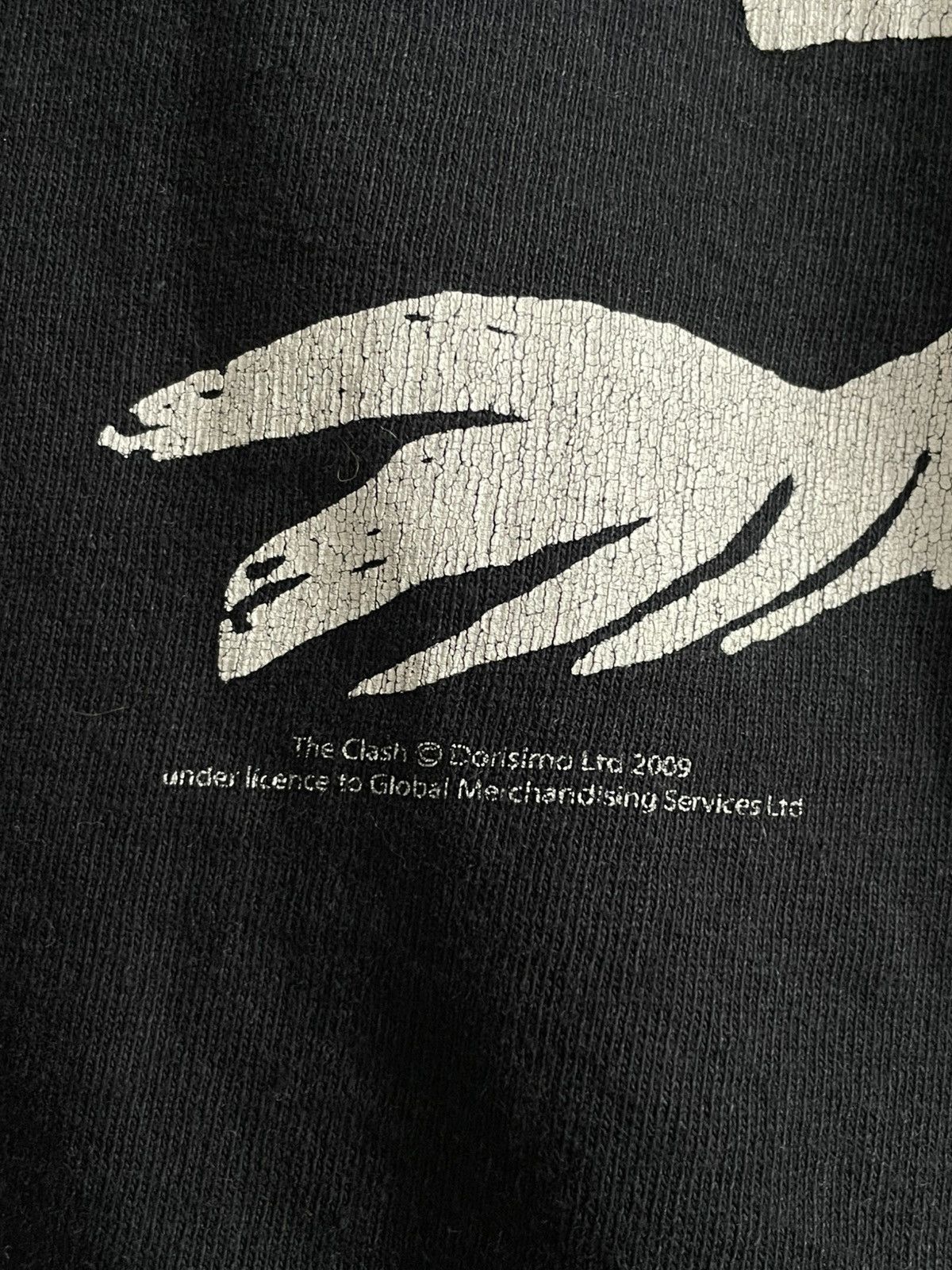 Band Tees Vintage The Clash Dragon 00’s Band T-Shirt Japanese RARE Size US M / EU 48-50 / 2 - 4 Thumbnail
