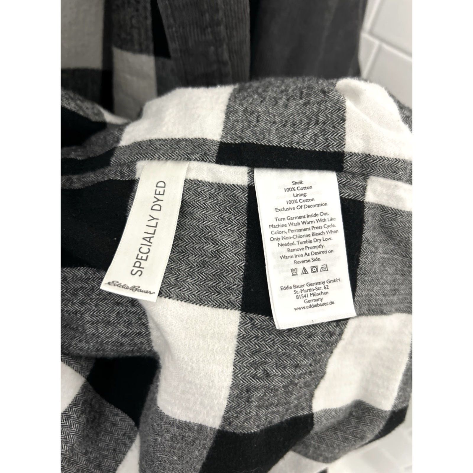Eddie Bauer Eddie Bauer Corduroy Jacket Mens L Gray Flannel Lined Relaxed Fit Elbow Patches Size US L / EU 52-54 / 3 - 7 Thumbnail
