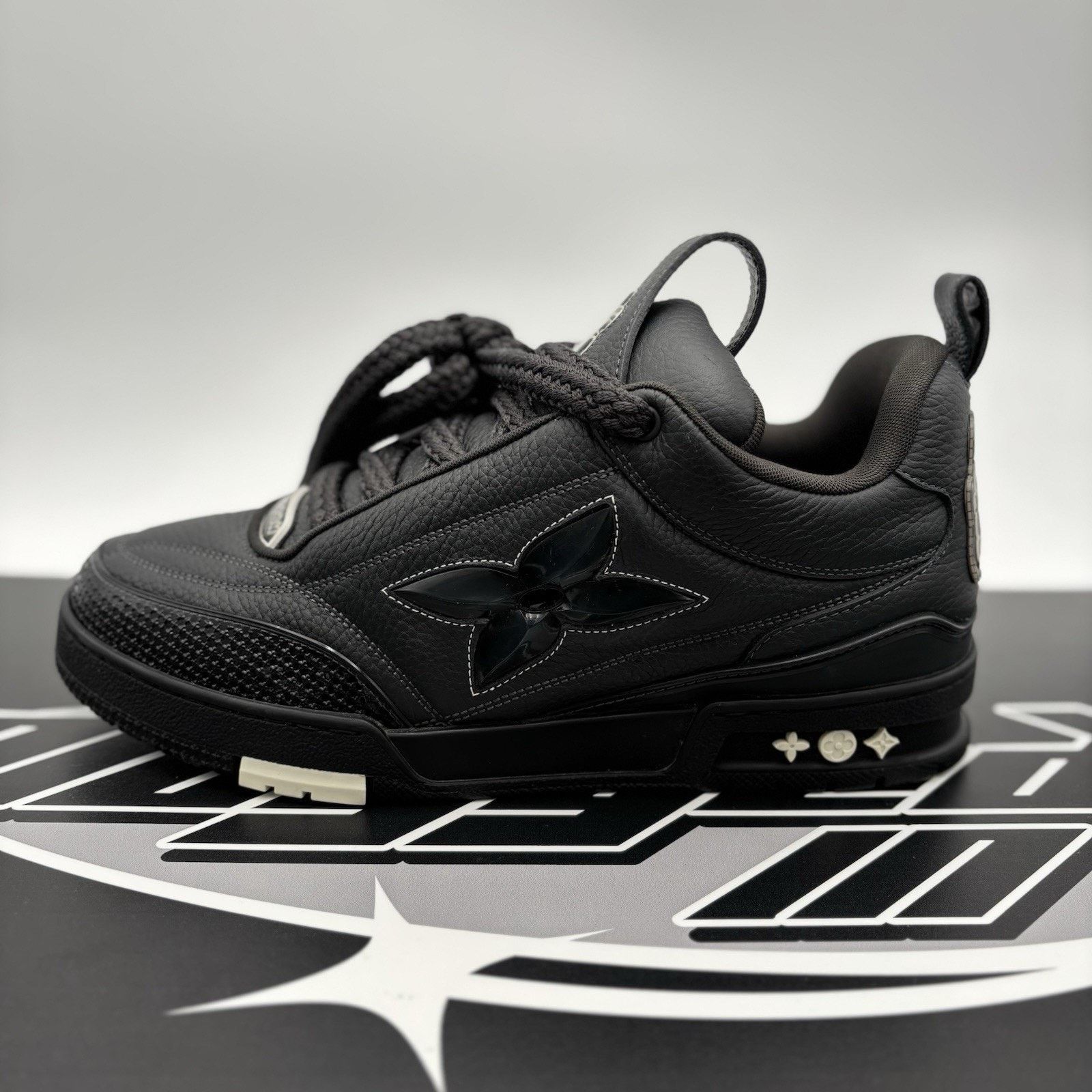 Louis Vuitton Louis Vuitton Skate ' Black ' | EXCELLENT CONDITION Size US 9.5 / EU 42-43 - 11 Thumbnail