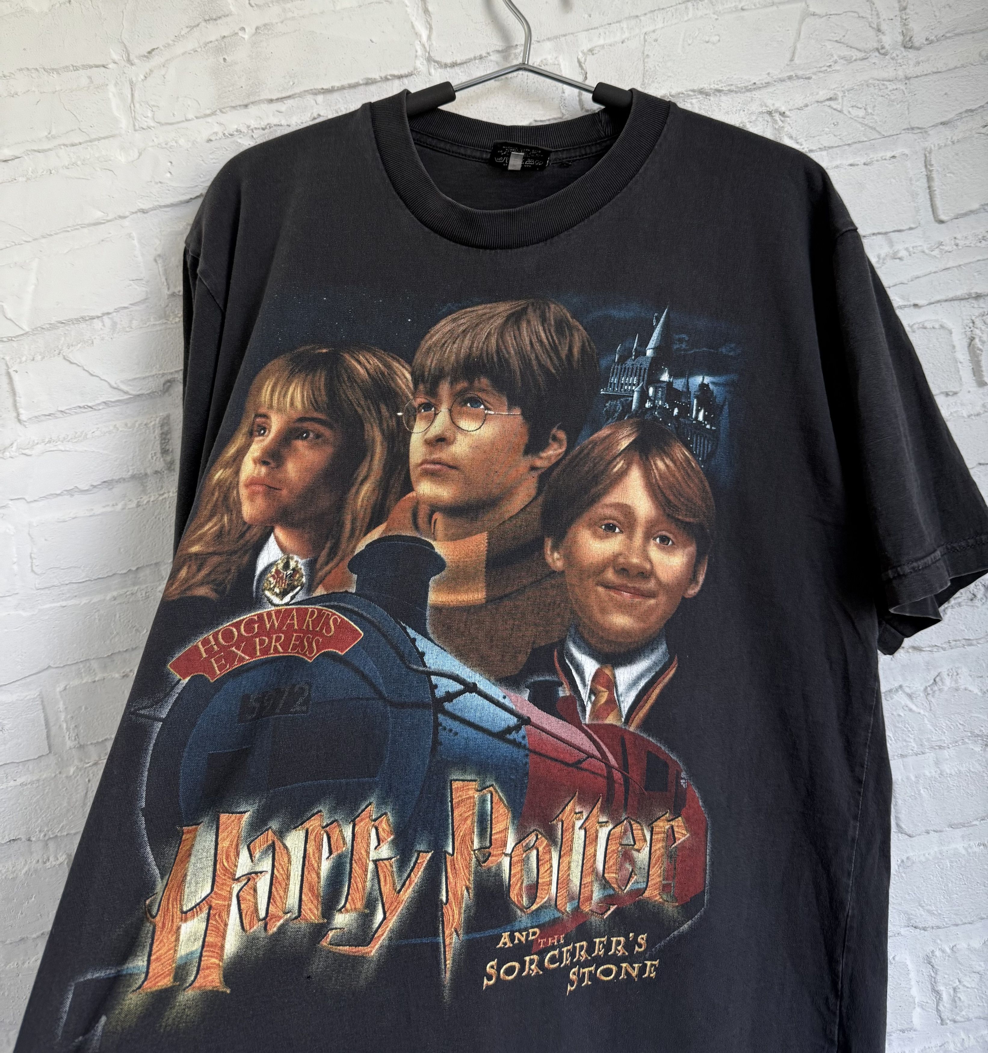 Vintage Vintage 2001 Harry Potter and the sorcerer's stone t-shirt Size US L / EU 52-54 / 3 - 2 Thumbnail