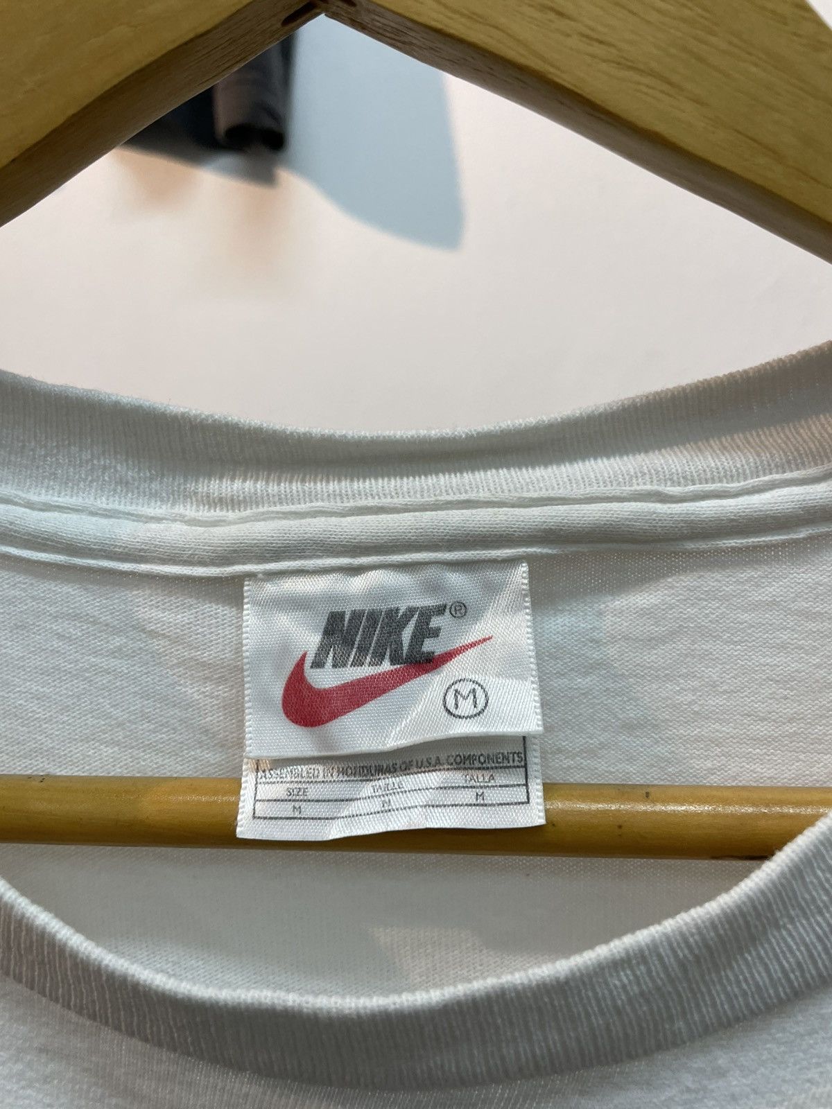 Nike Rare Nike Logo 90's Size US L / EU 52-54 / 3 - 4 Thumbnail