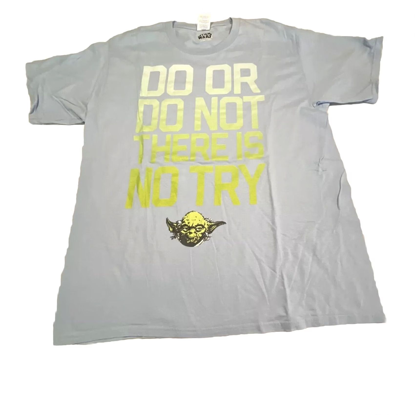 Star Wars Star Wars T Shirt Men’s Large Do Or Do Not There Is No Try Gray Cotton Crew Neck Short Sleeve Graphic Print Vintage No Size US L / EU 52-54 / 3 - 2 Thumbnail