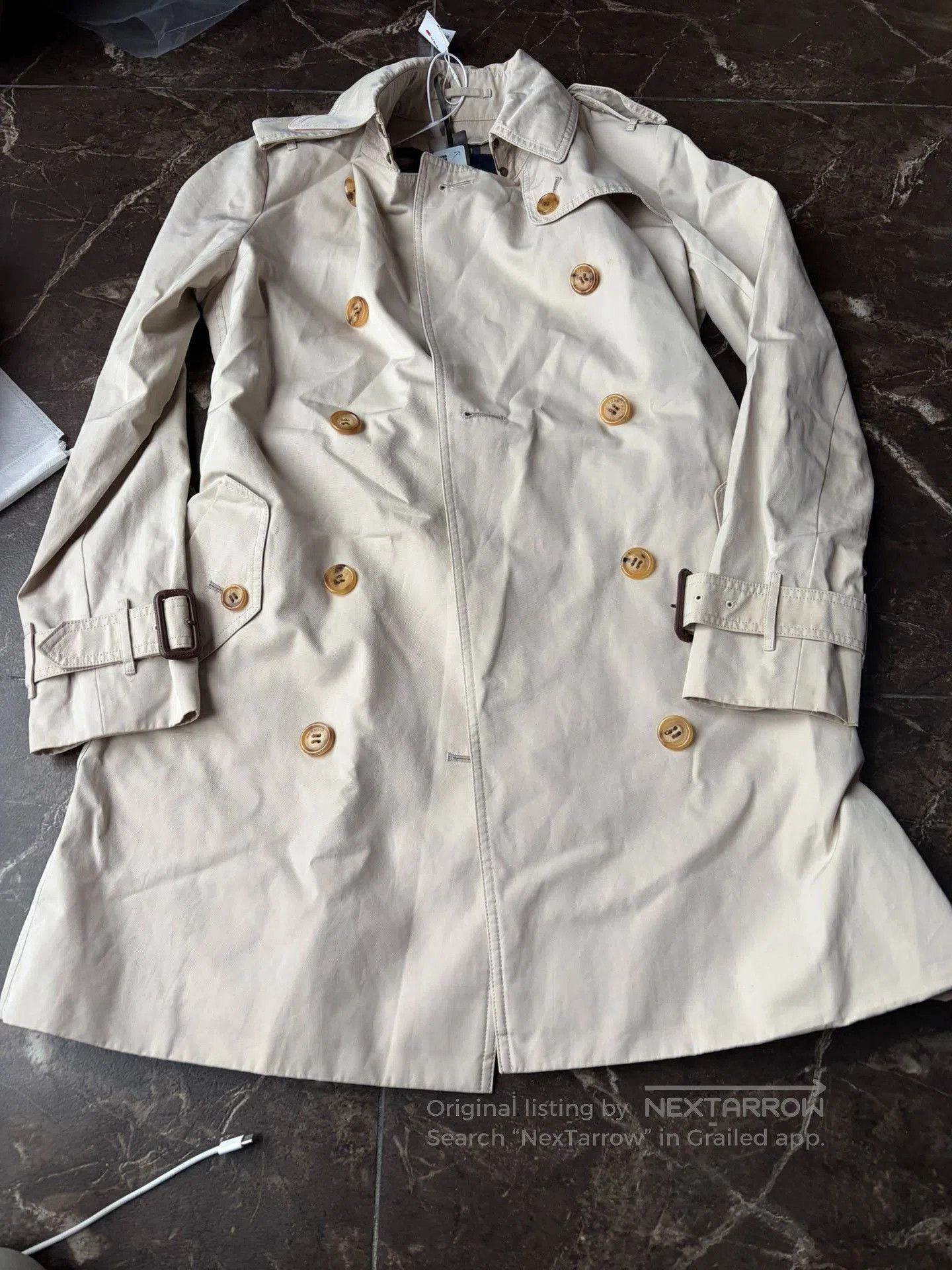 Burberry Burberry Women's Egremont Trench Coat. Size S / US 4 / IT 40 - 1 Thumbnail