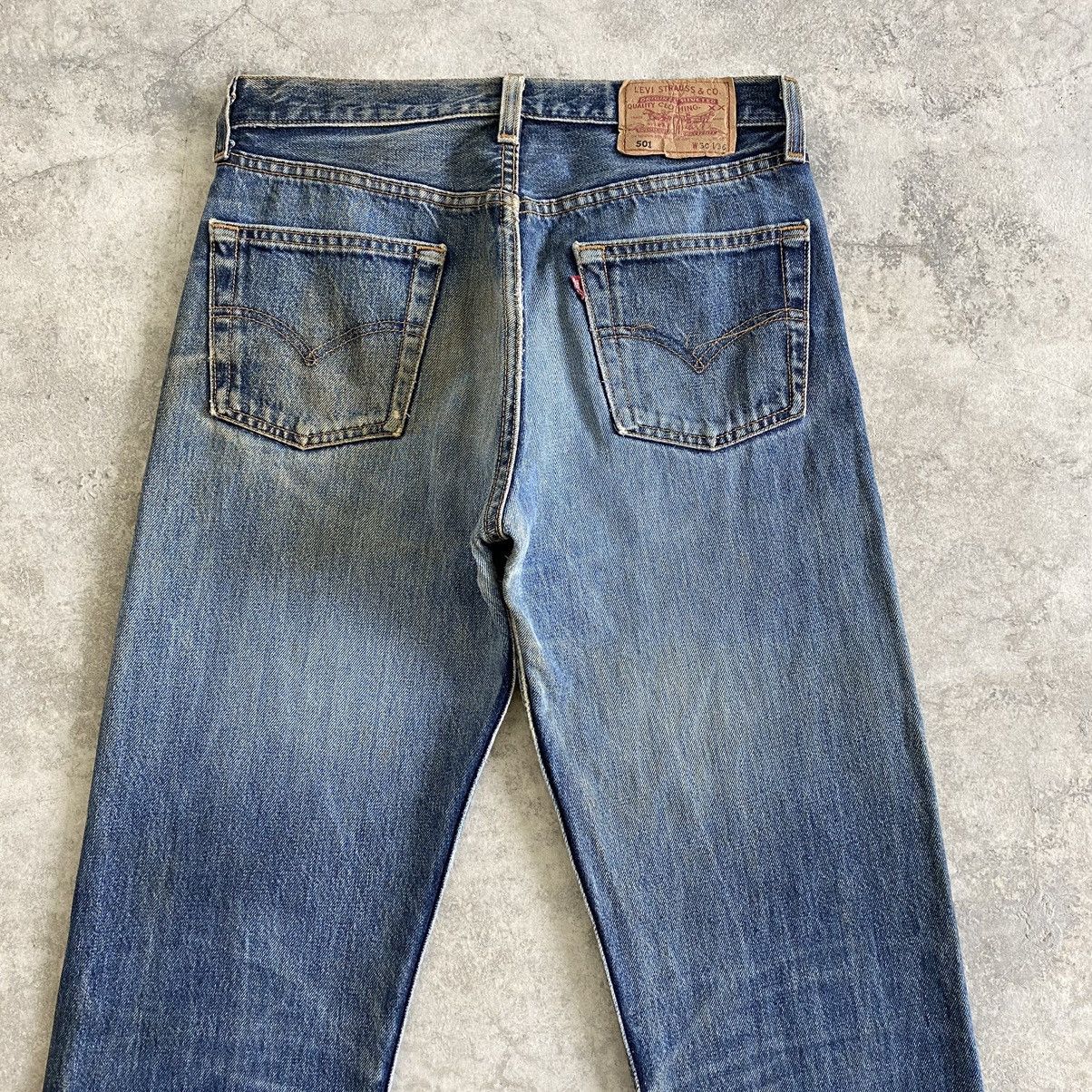 Levi's Vintage 90’s Levis 501 Faded Blue Dirty Denim Jeans Size US 29 - 14 Thumbnail