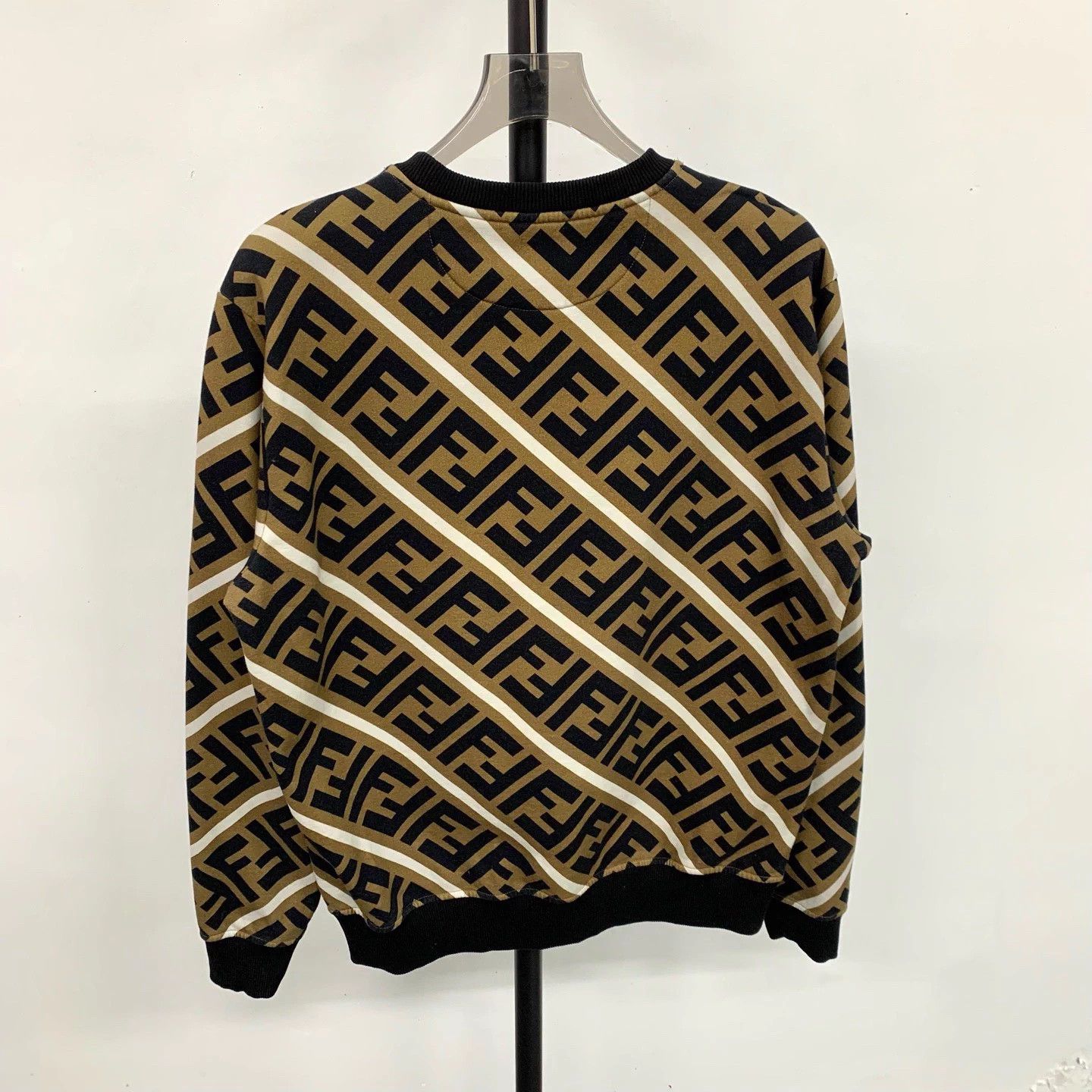 Fendi FENDI All-over Logo Crewneck Sweatshirt XL Size XL / US 12-14 / IT 48-50 - 6 Thumbnail