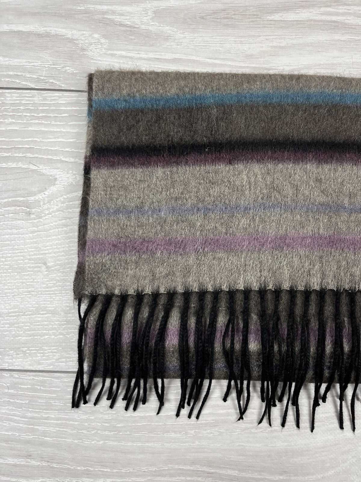 Salvatore Ferragamo Salvatore Ferragamo Cashmere Silk Luxury Mens Scarf Size ONE SIZE - 5 Thumbnail