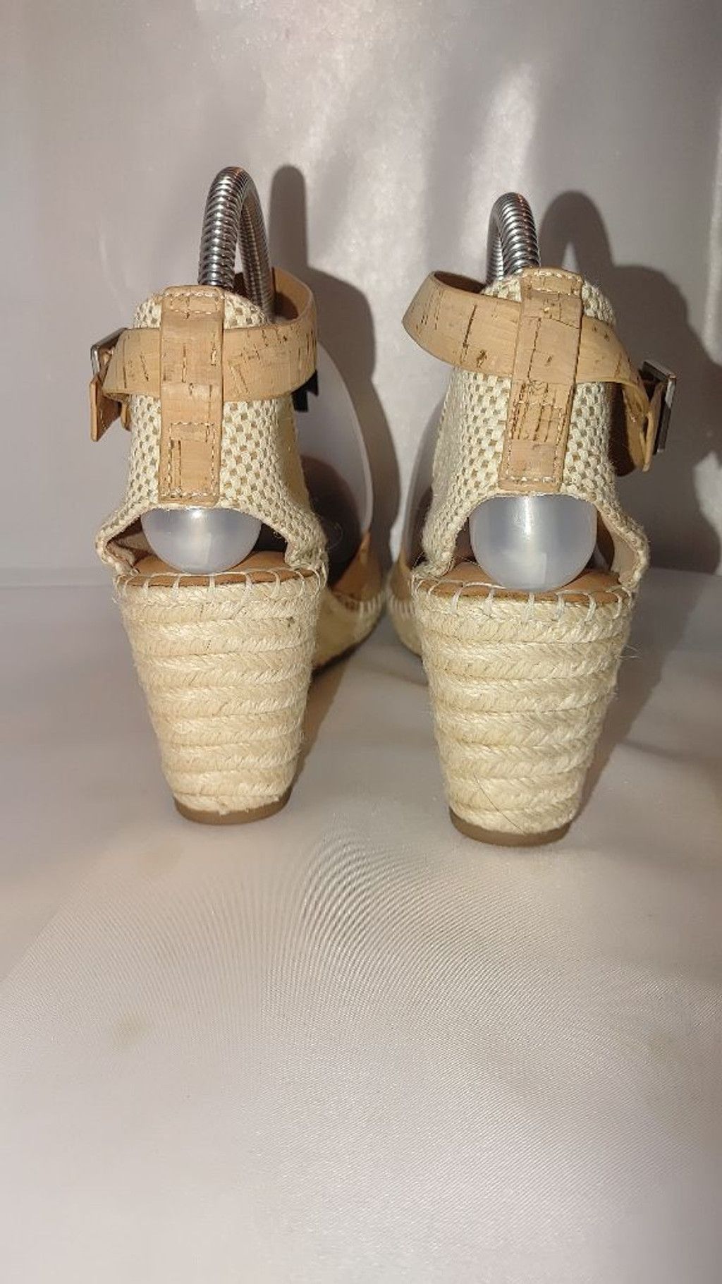 Gentle Souls Gentle Souls by Kenneth Cole Espadrille Size 9M Size US 9 / IT 39 - 7 Thumbnail