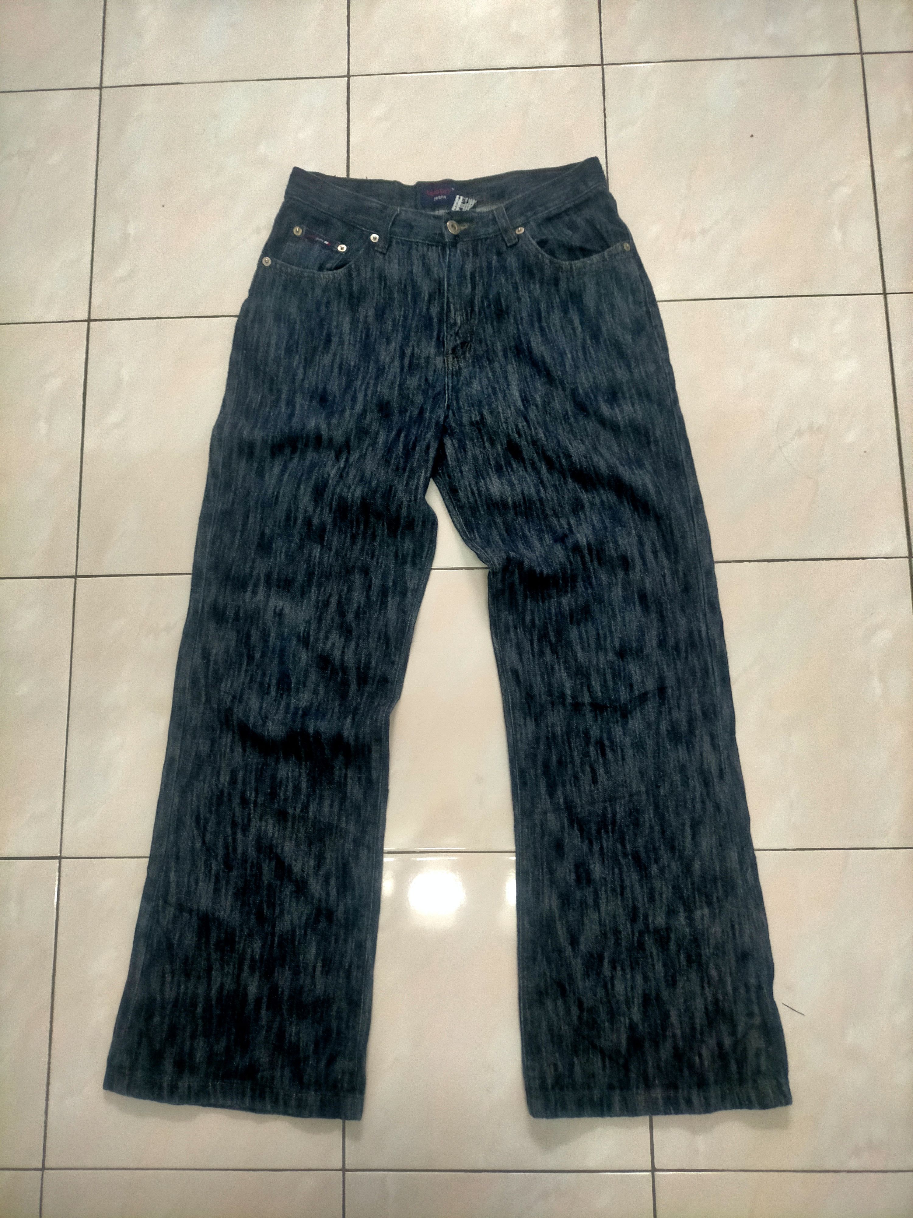 Tommy Hilfiger × Vintage Vintage Tommy Hilfiger Baggy Rare Design Jeans Size US 30 / EU 46 - 3 Thumbnail