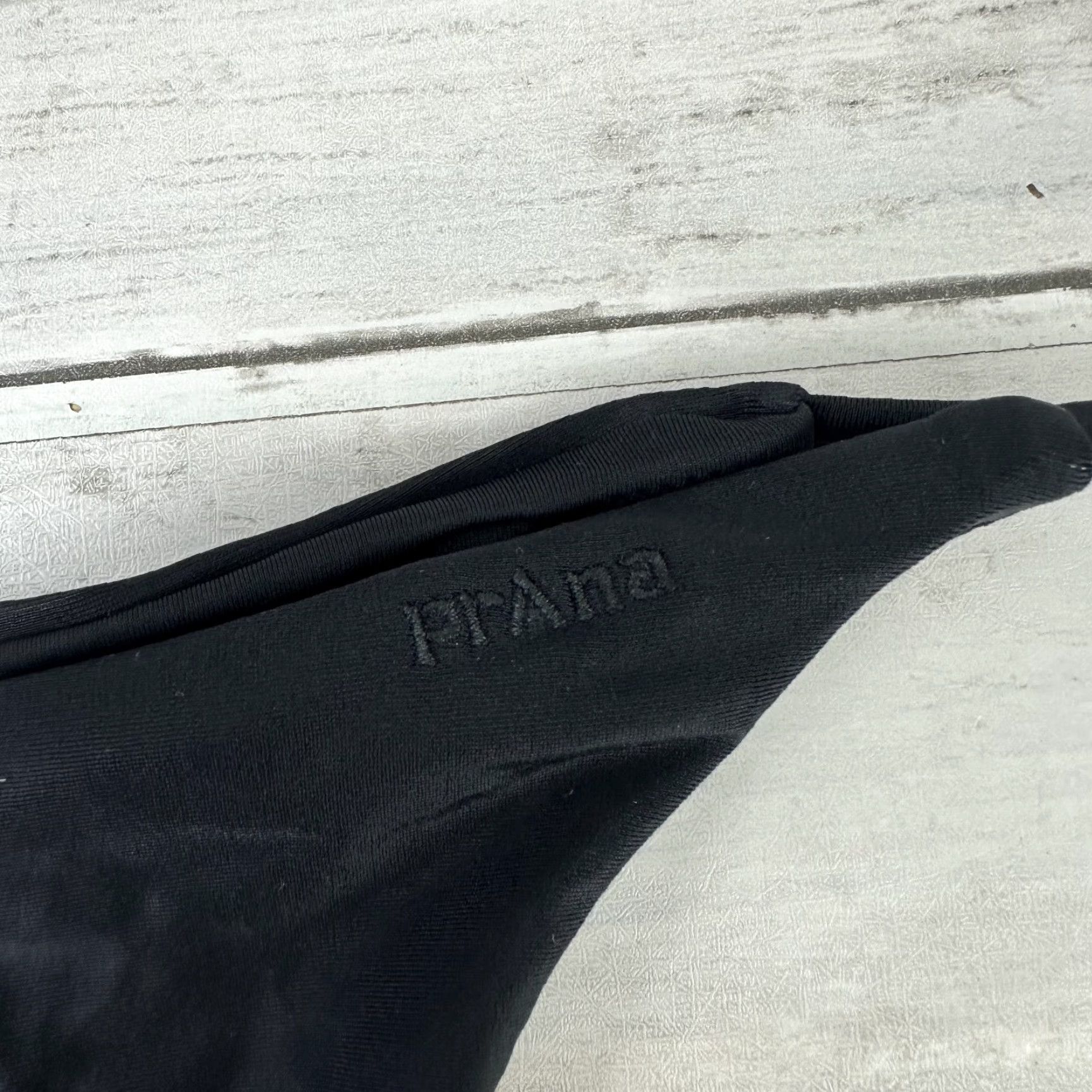 Prana VINTAGE prAna Swim Bottom Women's Small Black Cheeky Low Rise Side Tie Beach 90s NWT Size 28" / US 6 / IT 42 - 8 Thumbnail