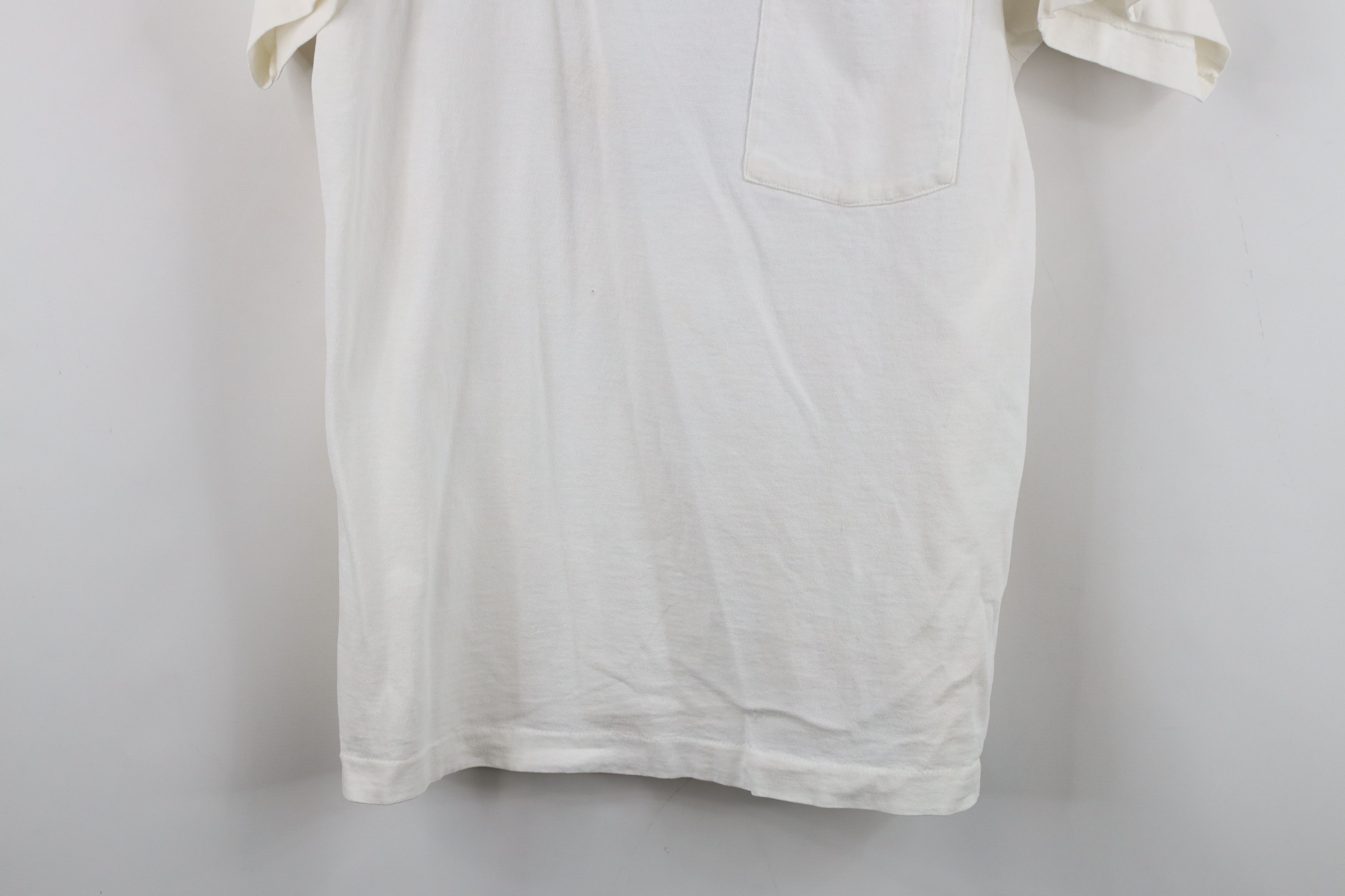 Vintage Vintage 90s Streetwear Mutt Lynch Newport Beach T-Shirt USA Size US L / EU 52-54 / 3 - 3 Thumbnail