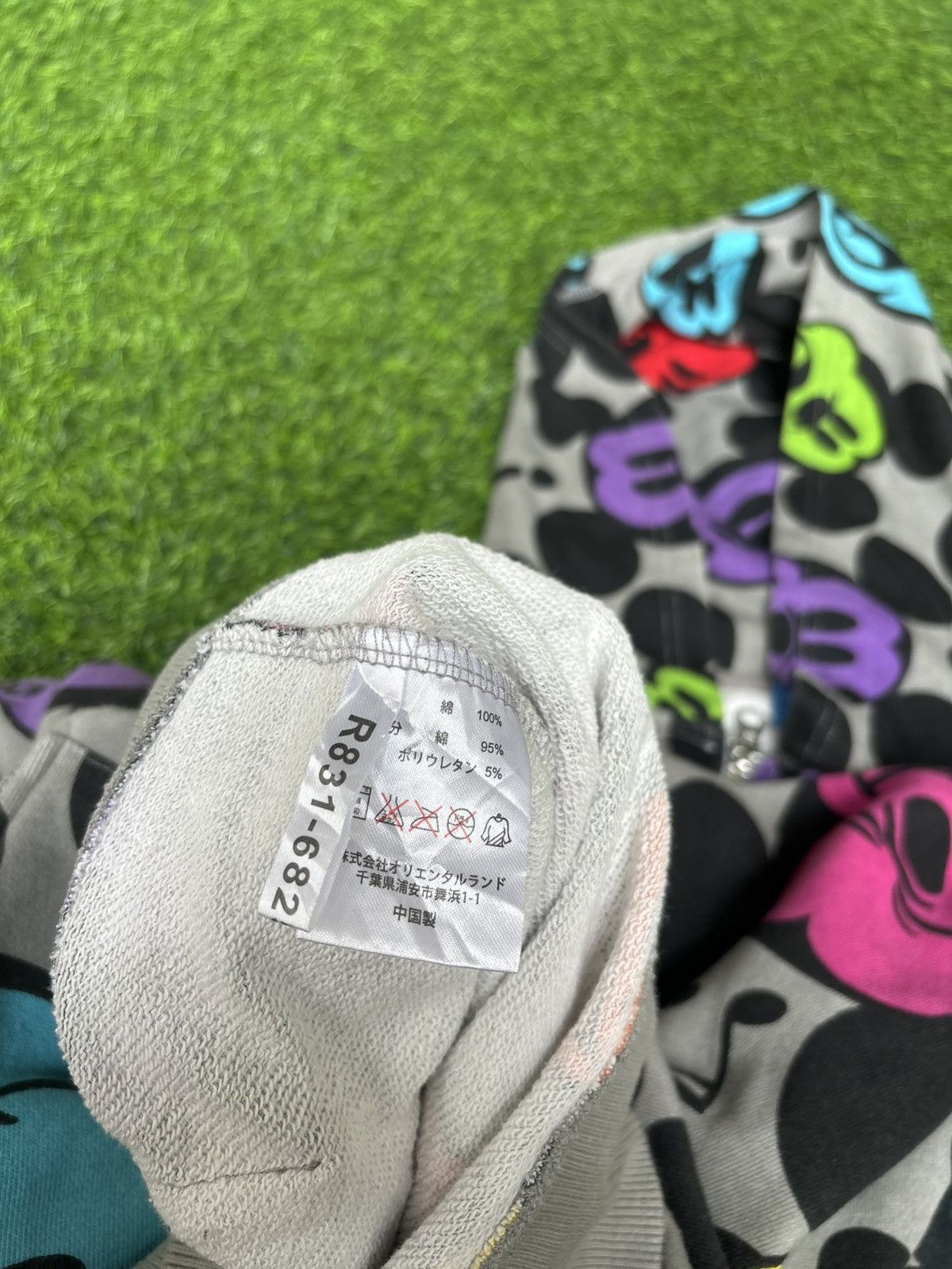 Mickey Mouse Y2k Tokyo Disney Resort Full print zip Hoodie Size L / US 10 / IT 46 - 6 Thumbnail