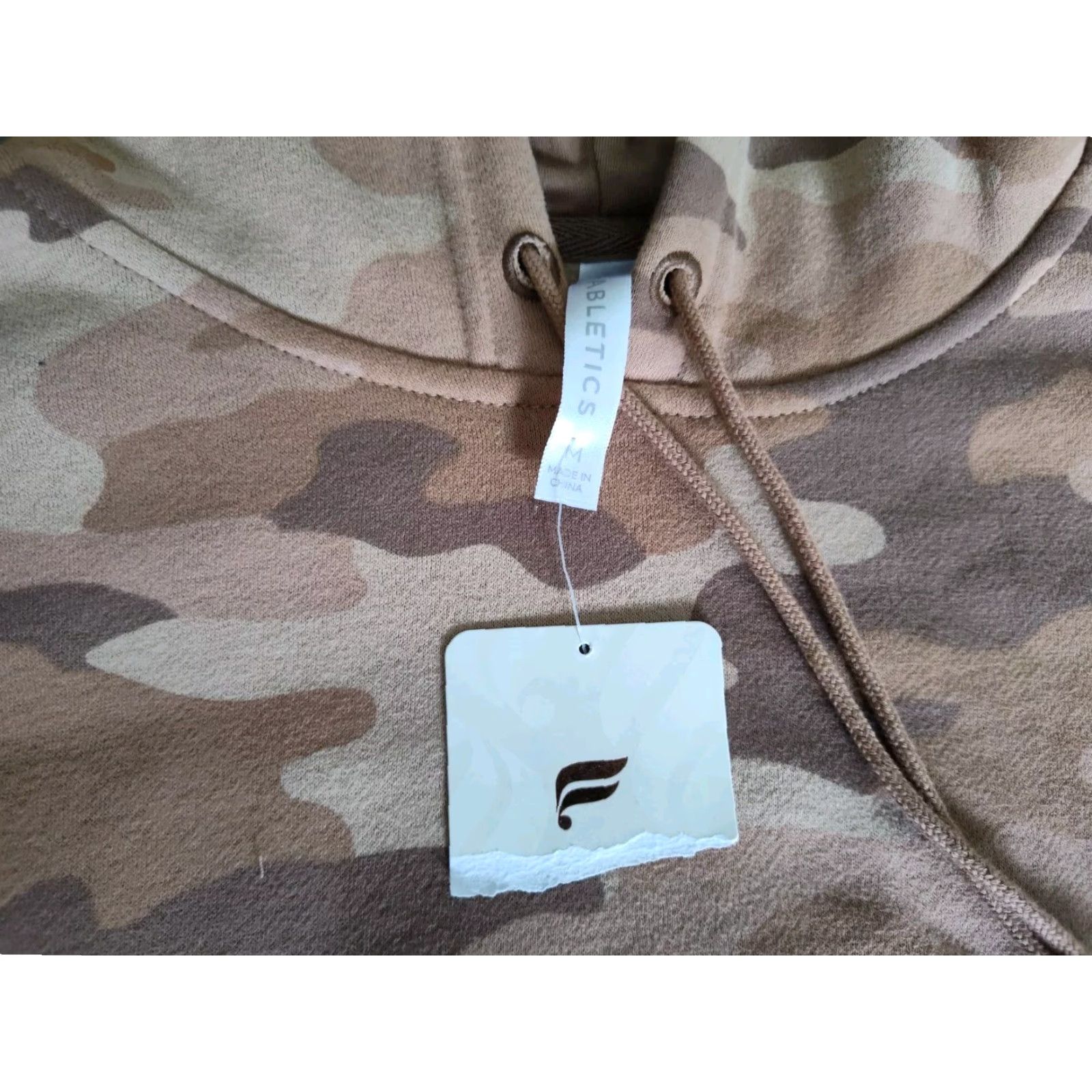 Fabletics Fabletics Forever Fleece Hoodie Teddy Large Camo Latte Sz M Brown Camouflage Fleece Hoodie Pullover Activewear Women Size M Regular Size M / US 6-8 / IT 42-44 - 7 Thumbnail