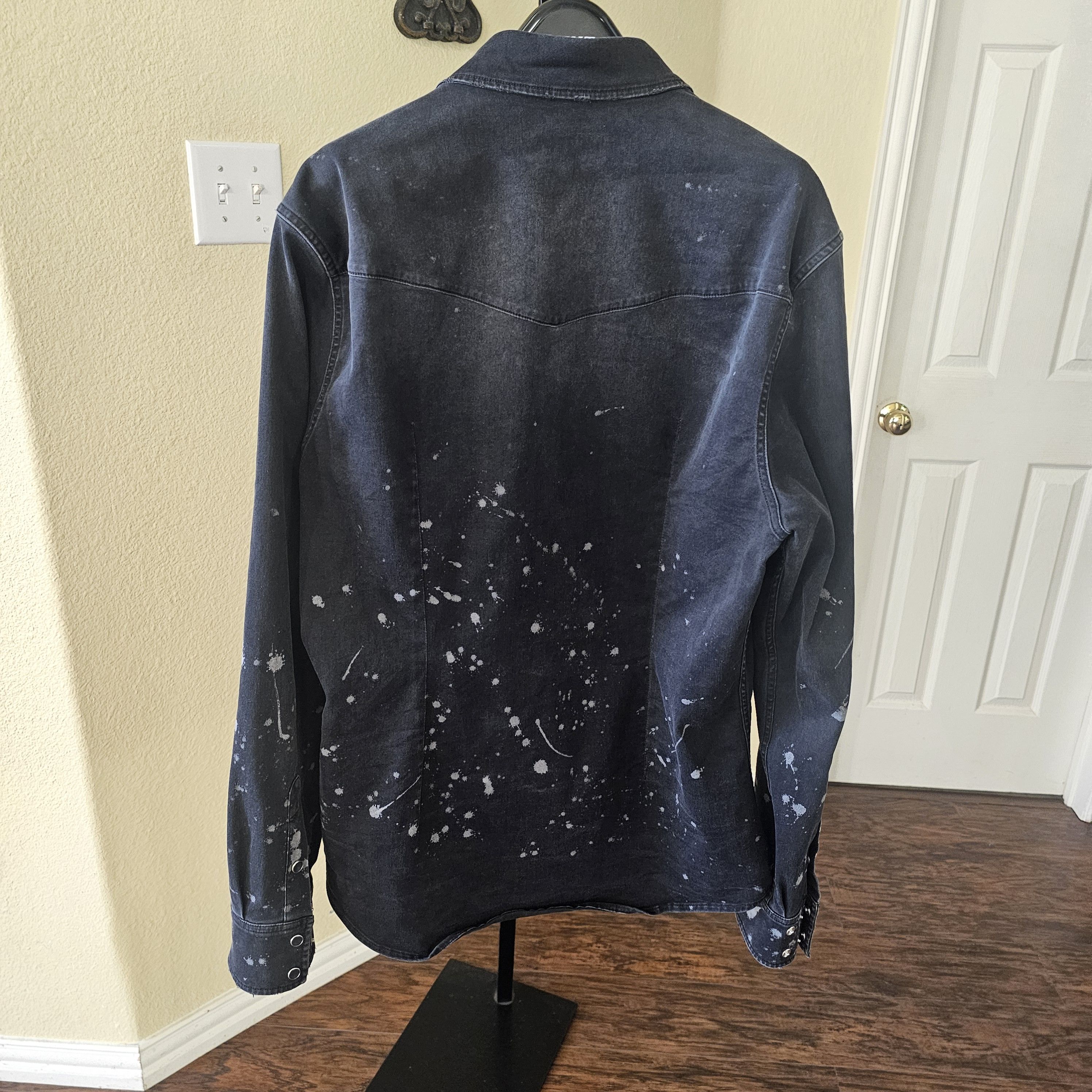 Dolce & Gabbana Dolce & Gabanna Charcoal Distressed Denim Shirt Size 42/L Size US L / EU 52-54 / 3 - 7 Thumbnail