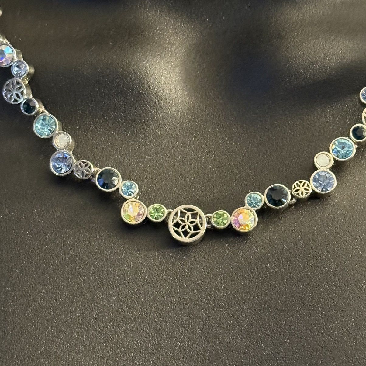 Other Lia Sophia Happy Hour bezeled stones necklace Size ONE SIZE - 2 Thumbnail
