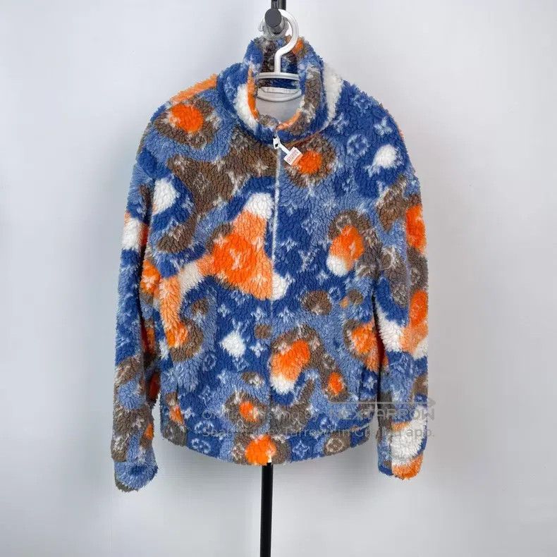Louis Vuitton Louis Vuitton Plush Teddy Jacket Size US M / EU 48-50 / 2 - 1 Thumbnail
