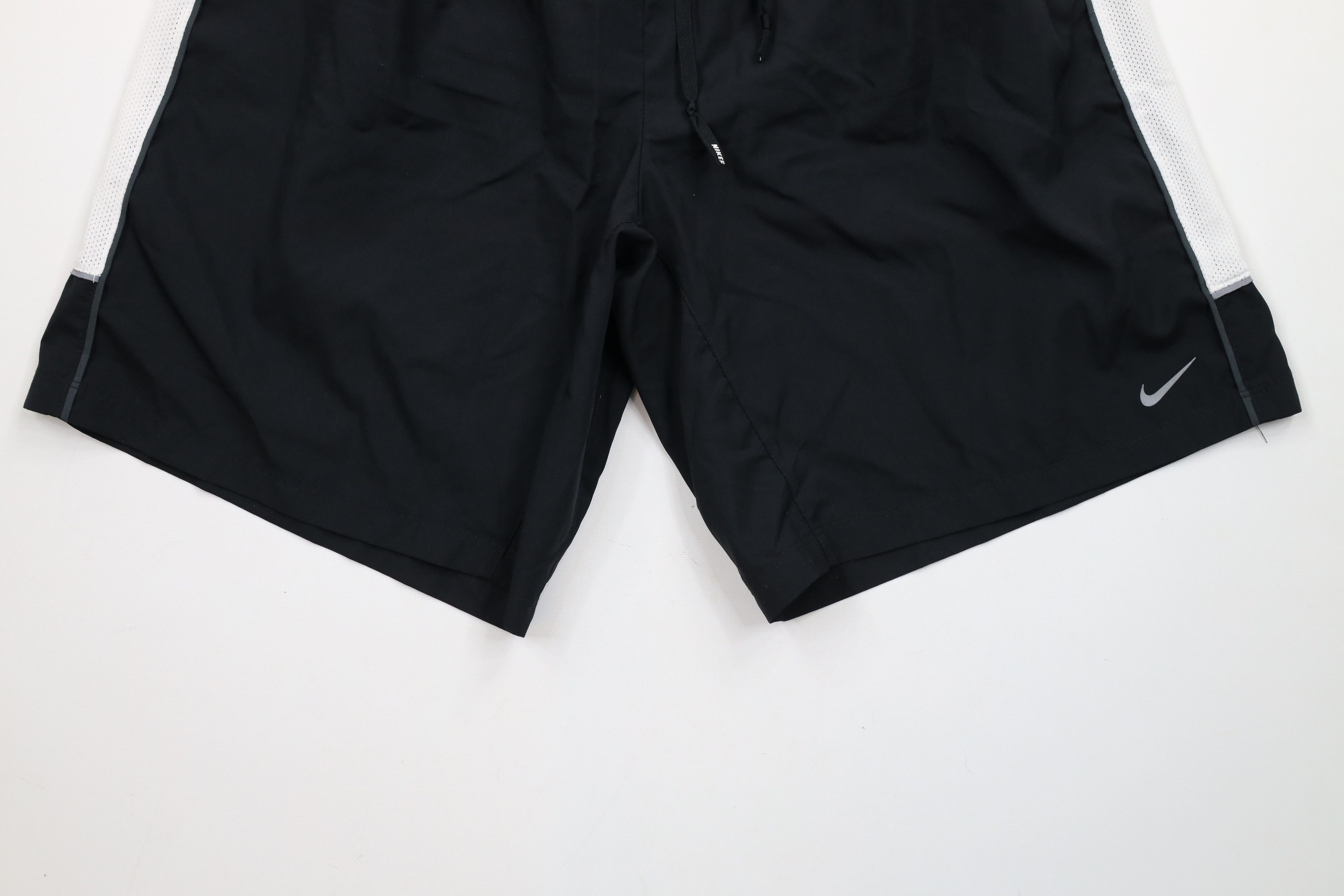 Nike × Vintage Vintage Nike Running Swoosh Lined Above Knee Shorts Size US 34 / EU 50 - 4 Thumbnail