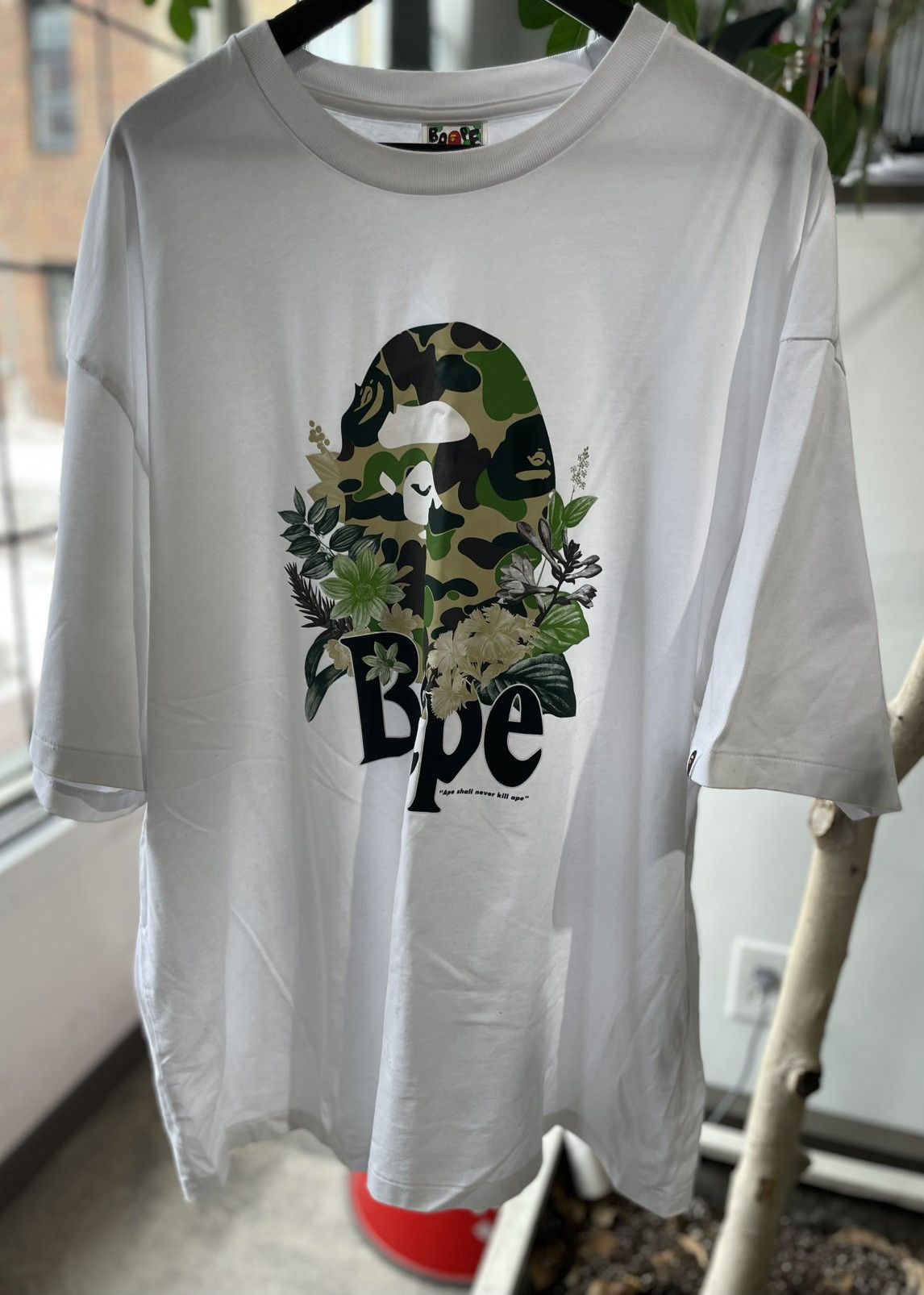 Bape BAPE Floral Big Ape Head Relaxed Fit Tee Size US XXL / EU 58 / 5 - 2 Thumbnail