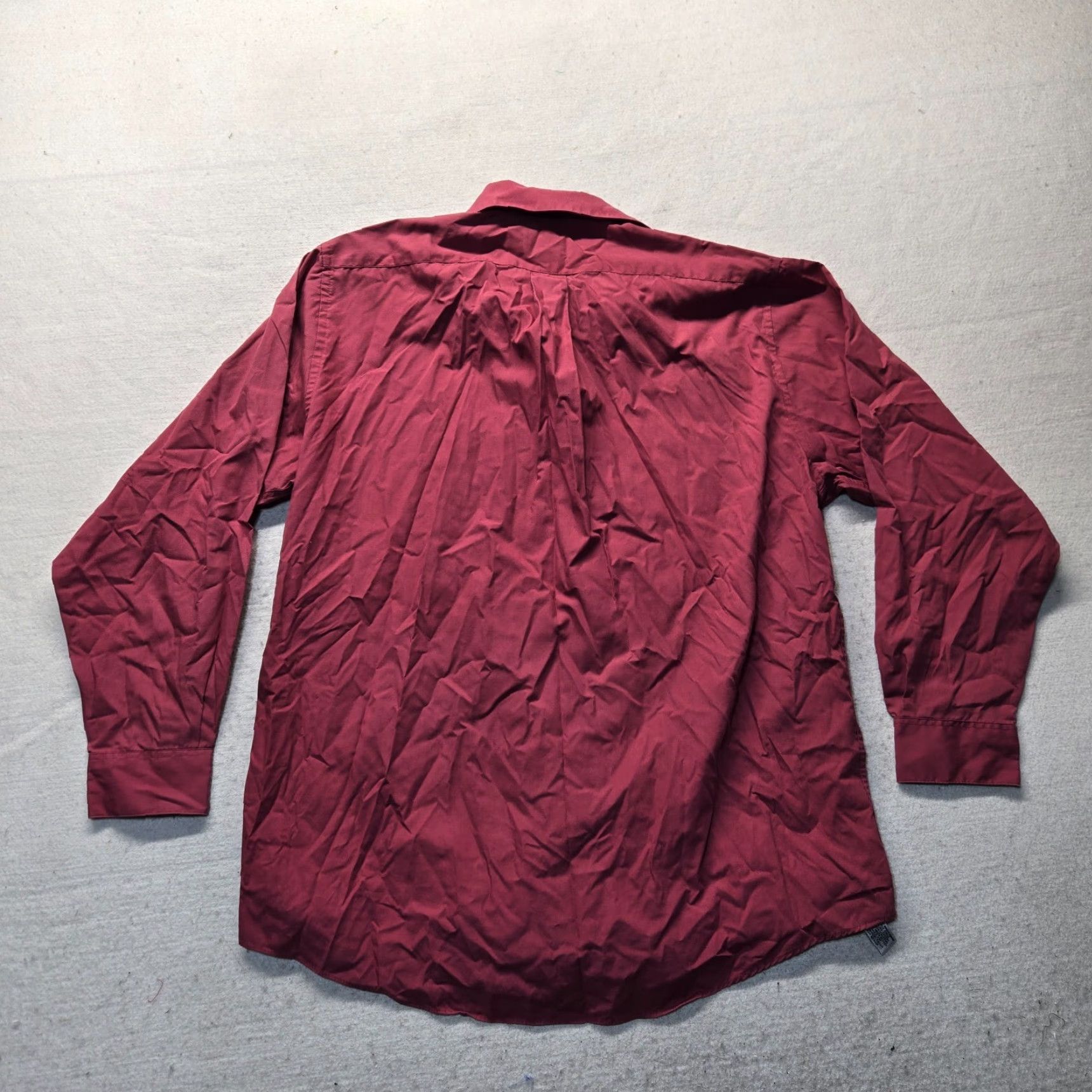 Van Heusen Van Heusen Dress Shirt Long Sleeve Button Up Red Adult Men's Size XL Neck 17 34-35 Poplin Cotton Blend Size 46R - 7 Thumbnail