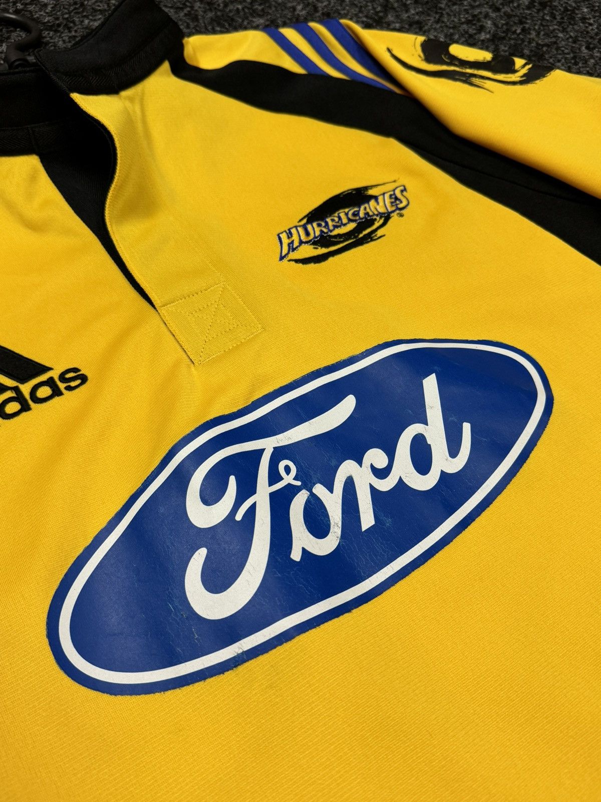 Adidas × Vintage ADIDAS HURRICANES RUGBY 2000 🏉 JERSEY FORD SIZE m Size US M / EU 48-50 / 2 - 18 Thumbnail