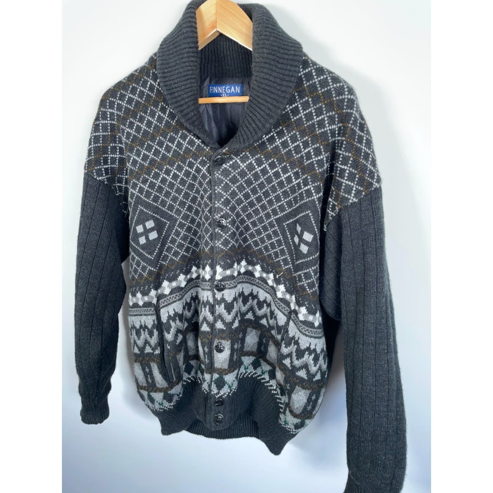 Vintage VINTAGE Finnegan Cardigan Shawl Collar Quilted-Lined Geometric Heavyweight Men’s XL Gray Knit Sweater Size US XL / EU 56 / 4 - 7 Thumbnail
