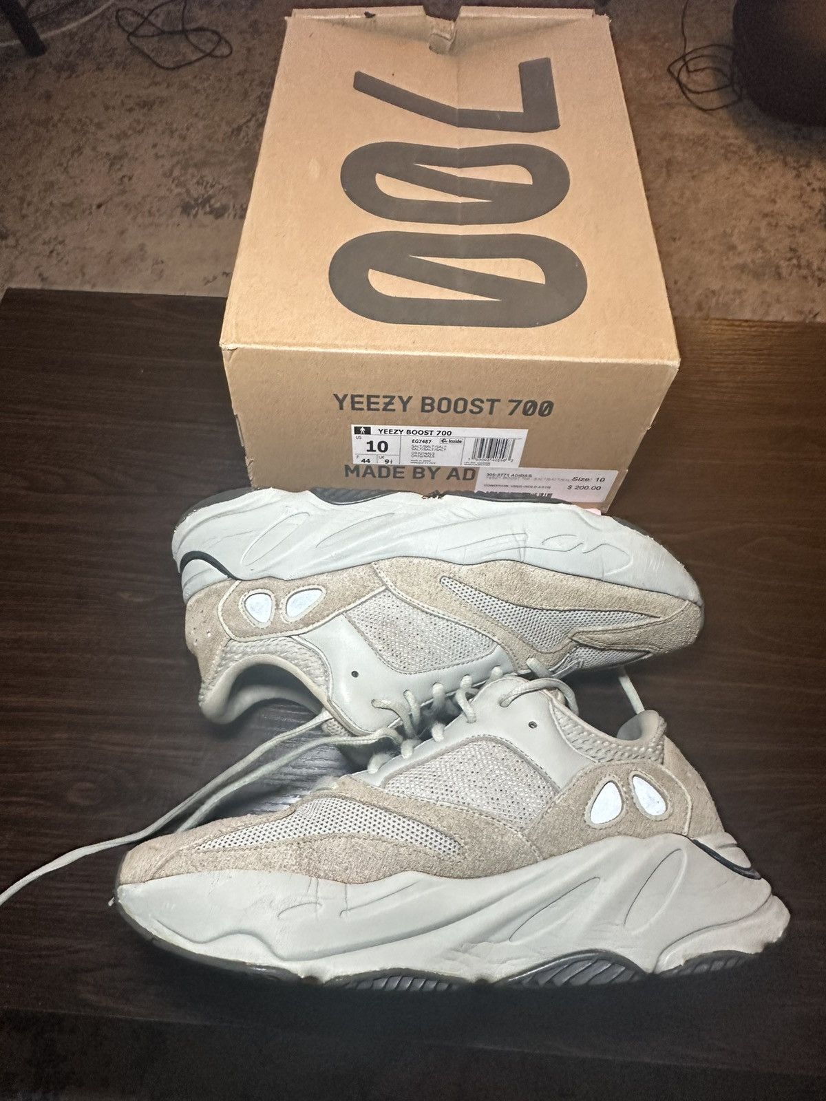 Adidas × Yeezy Adidas Yeezy boost 700 “Salt” size 10 Size US 10 / EU 43 - 3 Thumbnail