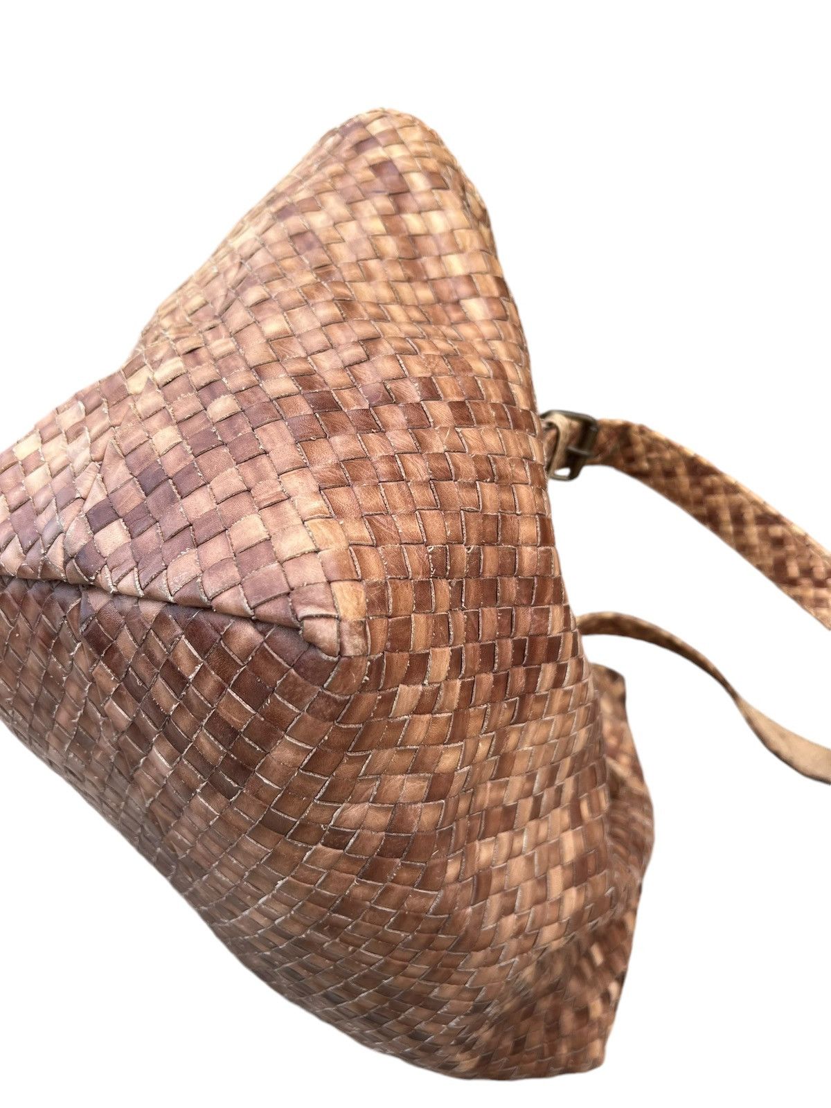 Leather × Vintage Vintage Paolo Masi Fade Patina Leather Intrecciato Tote Bag Size ONE SIZE - 15 Thumbnail