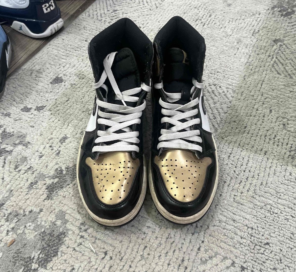 Jordan Brand × Nike jordan 1 gold toe size 10.5 Size US 10.5 / EU 43-44 - 3 Thumbnail