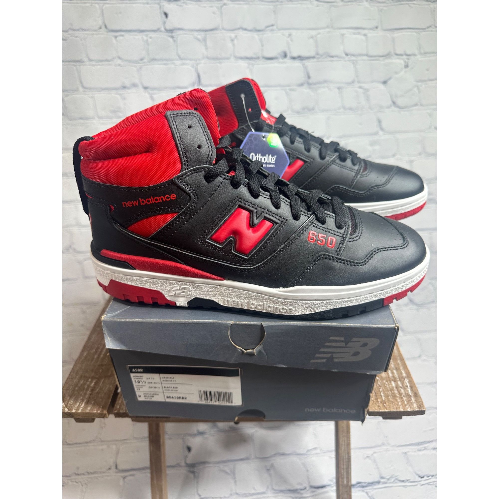 New Balance New Balance 650R Size US 10.5 / EU 43-44 - 1 Thumbnail