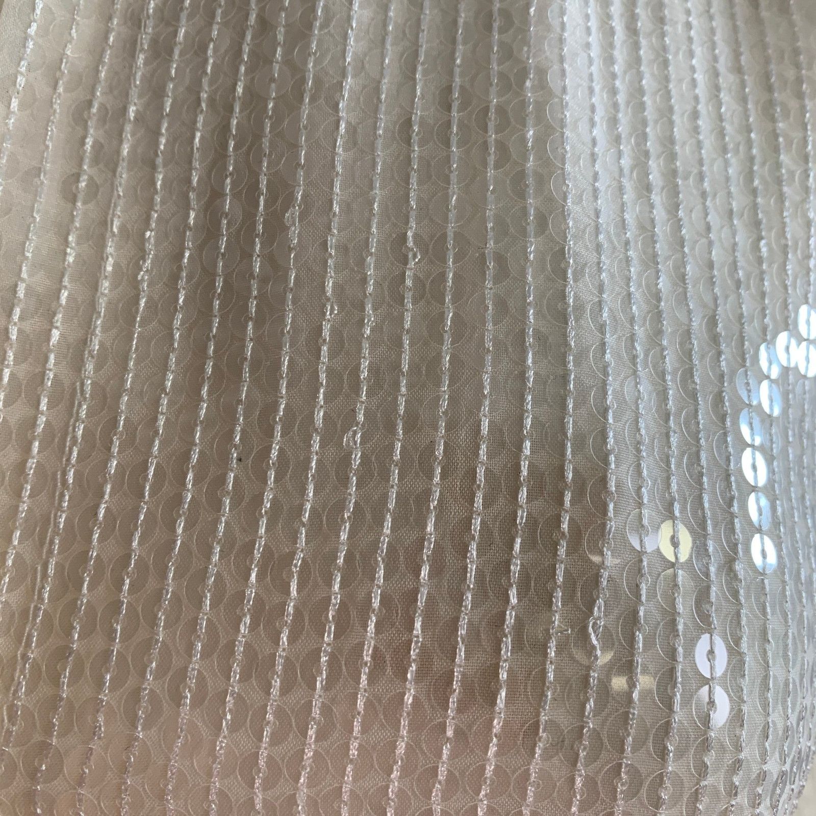 L'AGENCE L'AGENCE Size XS Beige Sequined Hidden Placket Shirt Size XS / US 0-2 / IT 36-38 - 2 Thumbnail