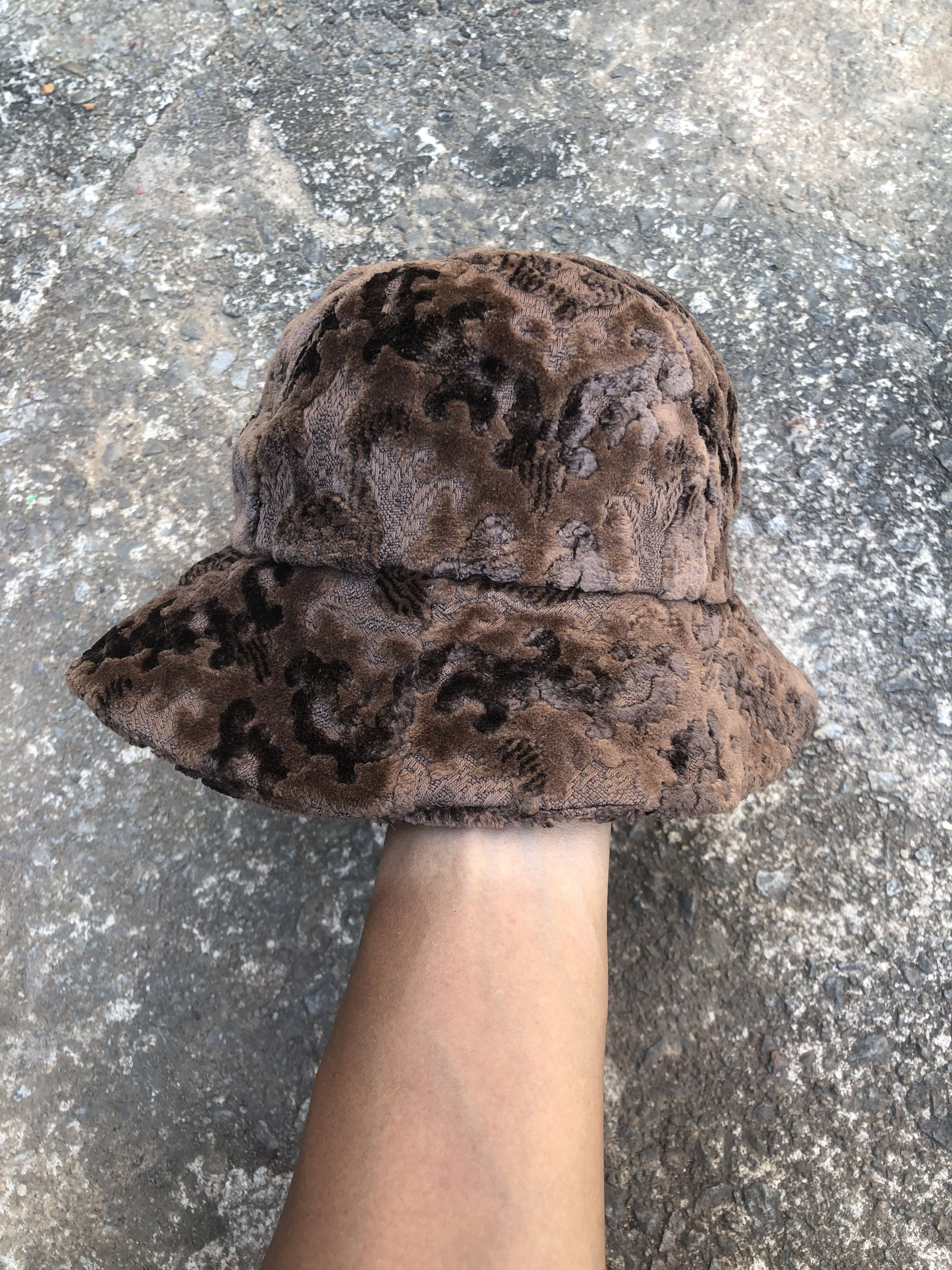 Anna Sui 💯Vintage ANNA SUI Leopard Faux Fur Bucket Hat Runway Size ONE SIZE - 3 Thumbnail