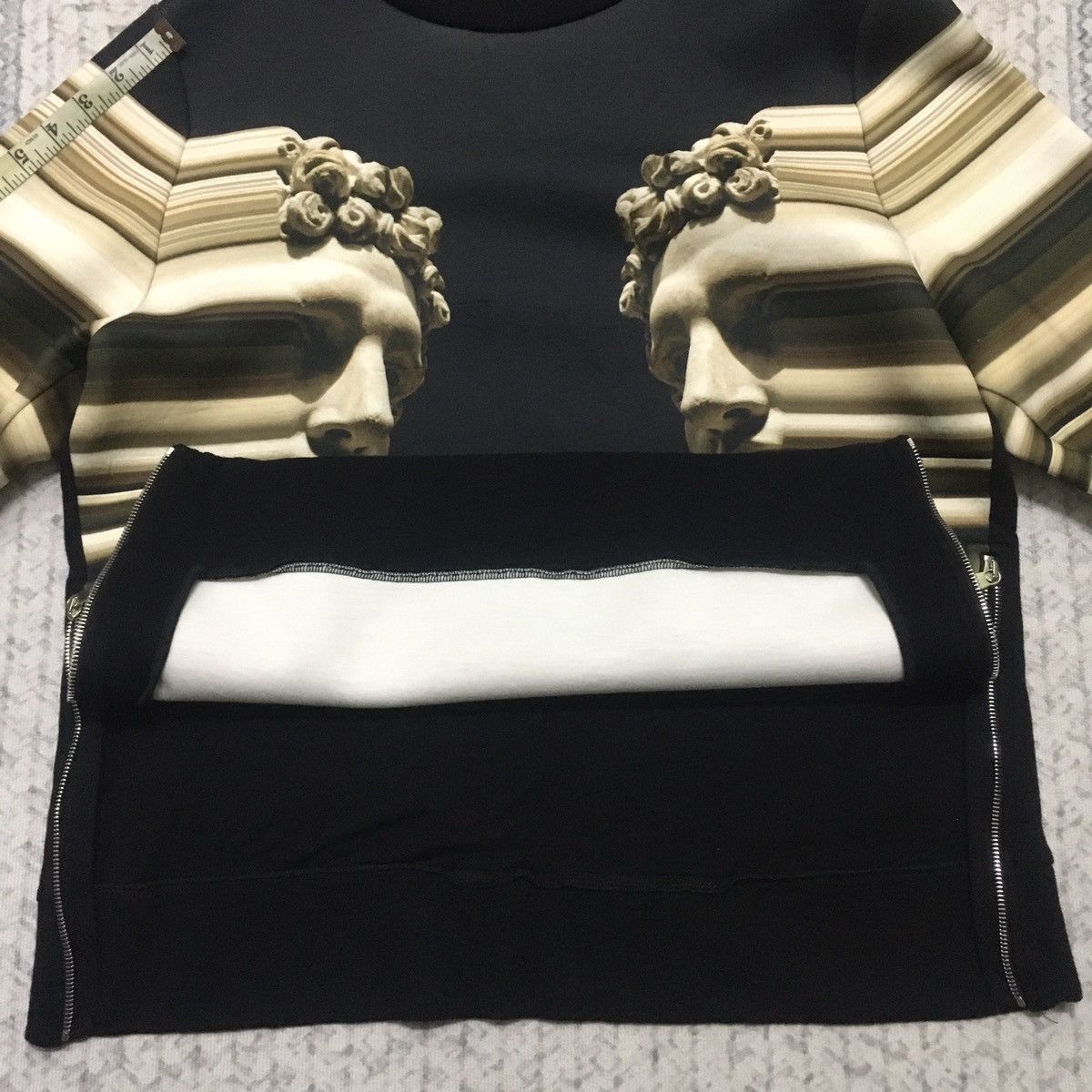 Neil Barrett Rare Neil Barrett Greek/Roman Double Graphics Pullover Size US L / EU 52-54 / 3 - 11 Thumbnail