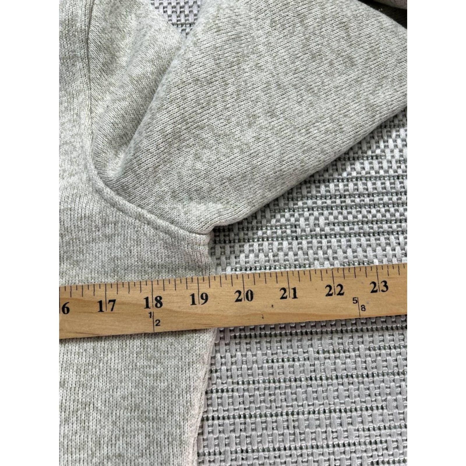 Vintage L.L. Bean Fleece Pullover Sweater Women Small Petite Gray Knit Mock Neck Raglan Sleeve Winter Casual Pullover Lightweight Pockets Button Size S / US 4 / IT 40 - 6 Thumbnail